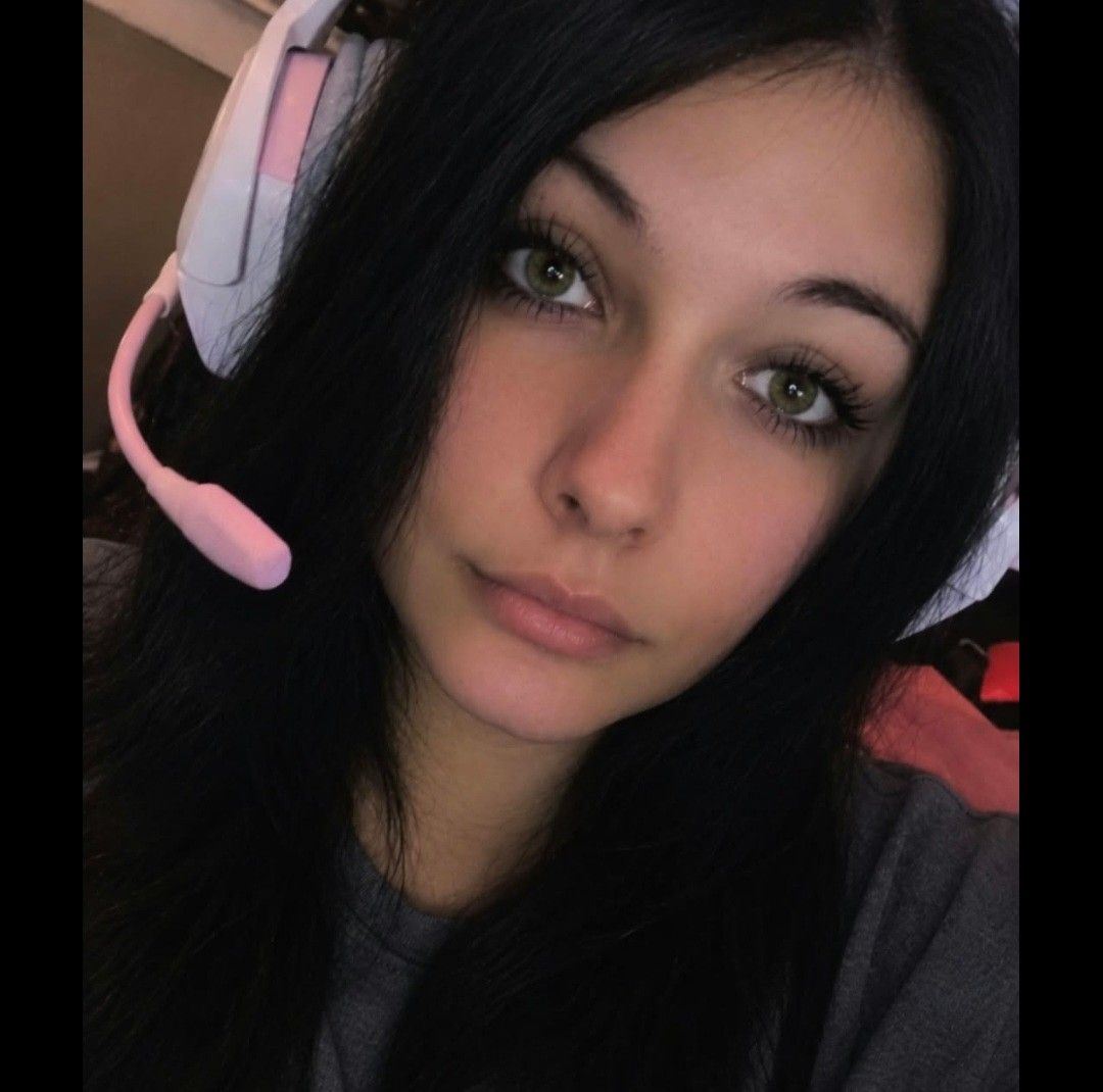 Teleporting hags always scare tf outta me 😫 #dbd #gamergirl #fyp # ...