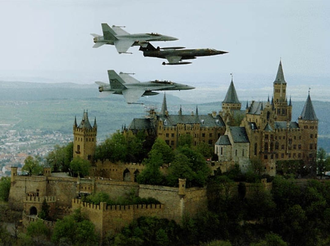 Hohenzollern Castle visited by Canadian CF104 and CF18 squadrons