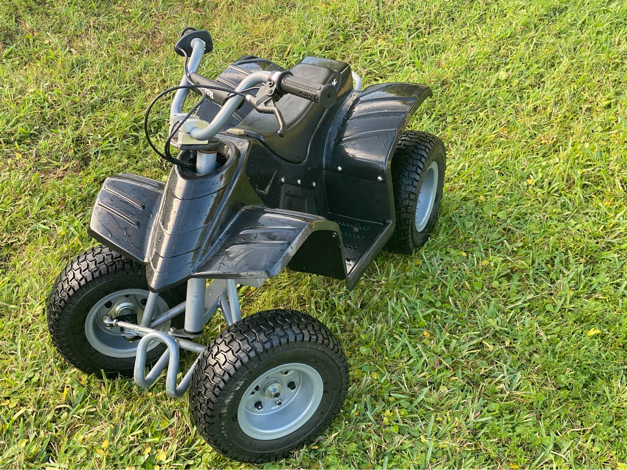 Razor Dirt Quad ATV (Electric) - BRAND NEW BATTERIES - 2021 Model ...