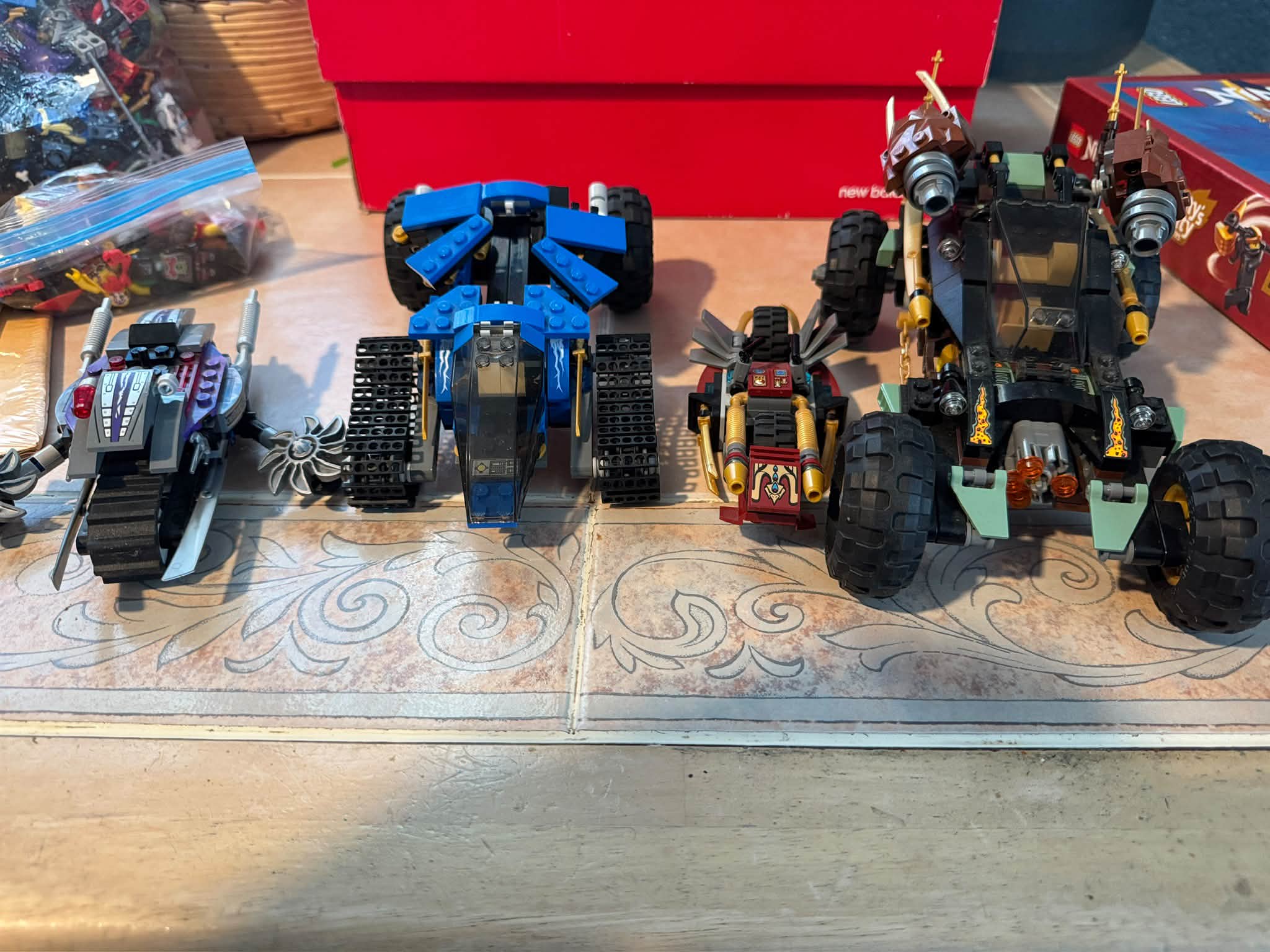 Hi everyone, I had this LEGOS Ninjago on great condition for sell