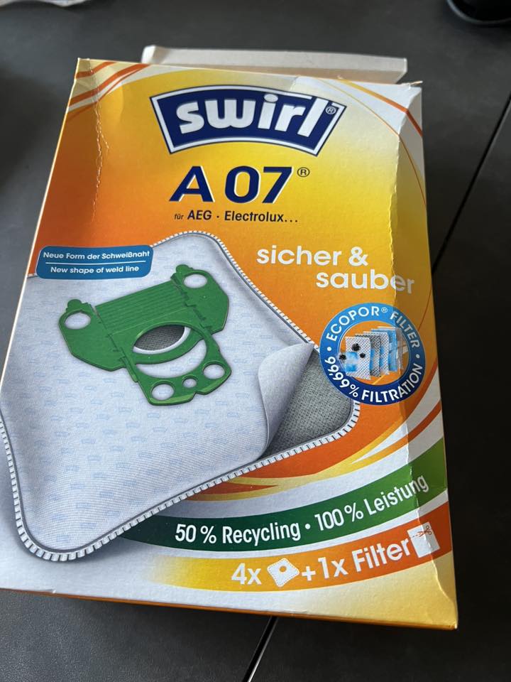 Die Staubsaugerbeutel haben wir falsch gekauft. Packung ist geöffnet und den Bon gibt es nicht mehr. Daher, wenn Jemand die gebrauchen kann, umsonst, bitte PN