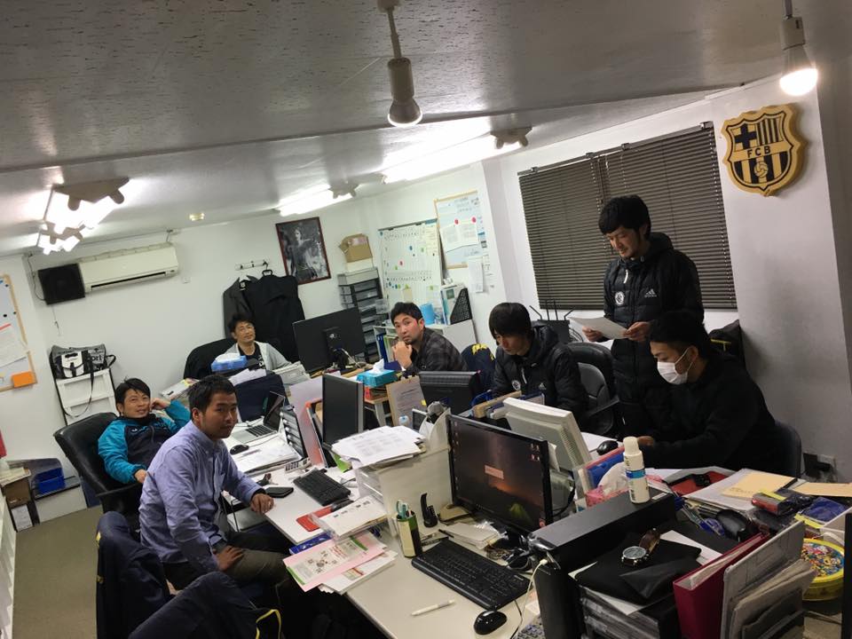 レアッシ福岡フットボールクラブ 本日よりジュニアユースの新コーチ 後藤ヒロキコーチ合流です バルセロナでの指導経験がきっとレアッシを大きく発展させることと思います Facebook