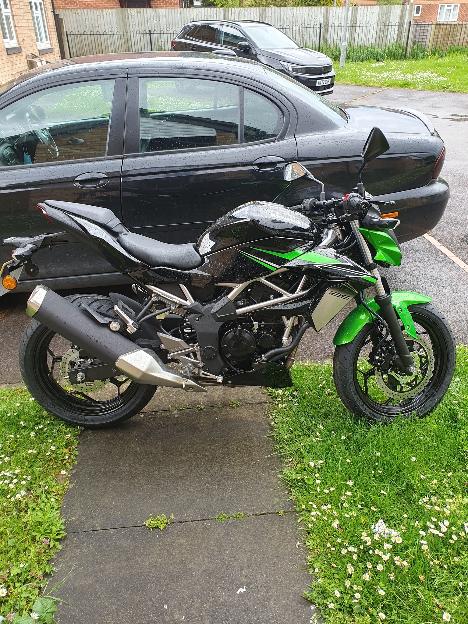 My 2023 Kawasaki Z 125 is up for sale 3300 pounds only 230 miles