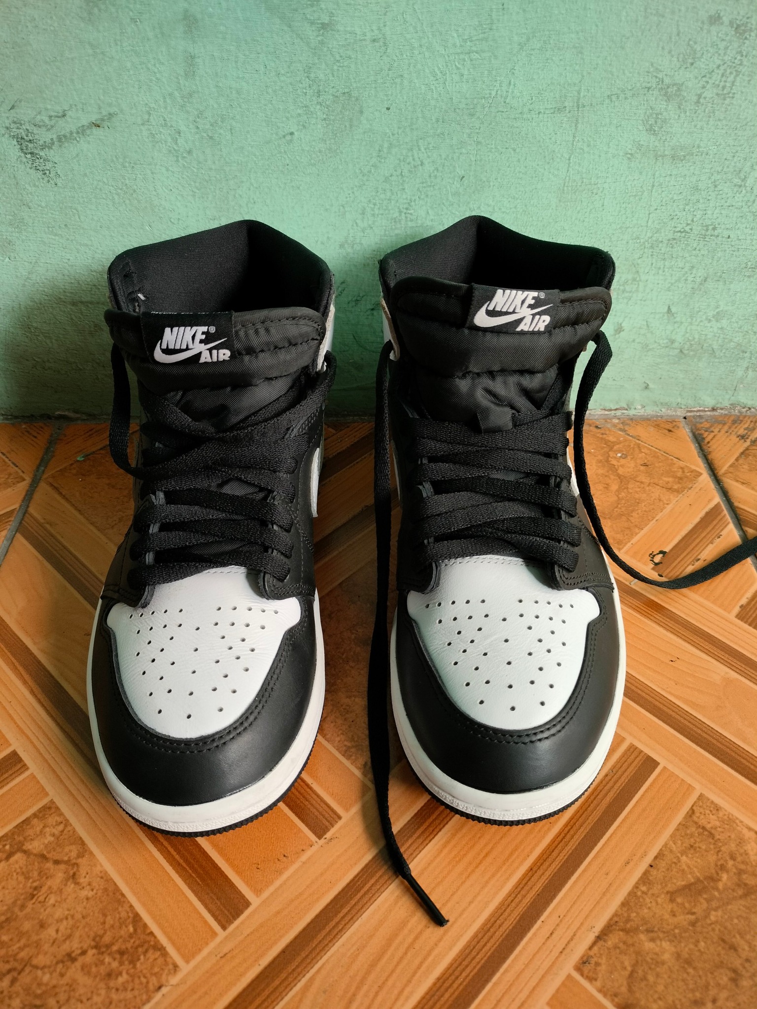 Jordan 1 Retro High Spider Size:9.5/43/27.5CM EXCELLENT CONDITION 