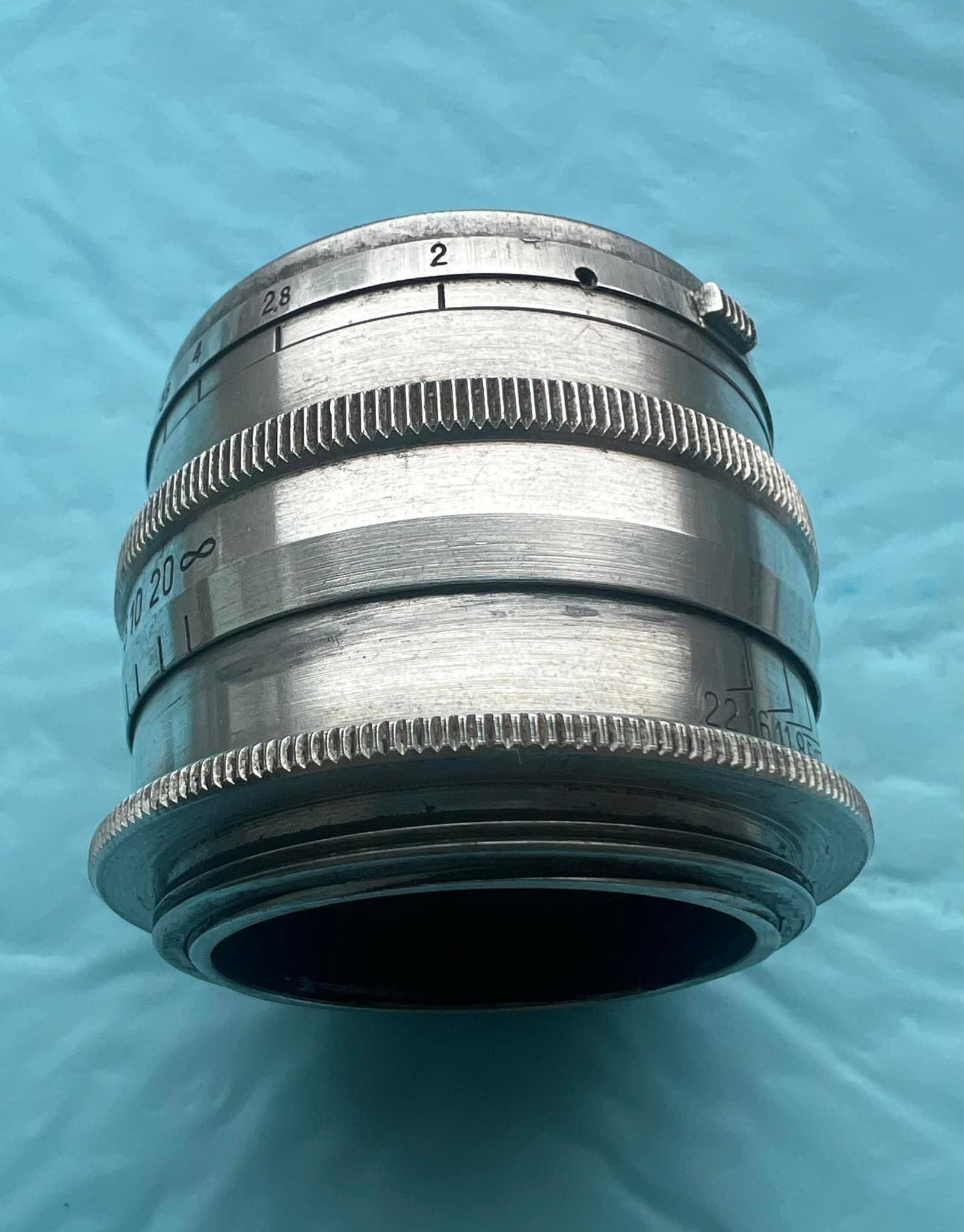 Is Zeiss Sonnar 5cm f2 an original LTM mount?