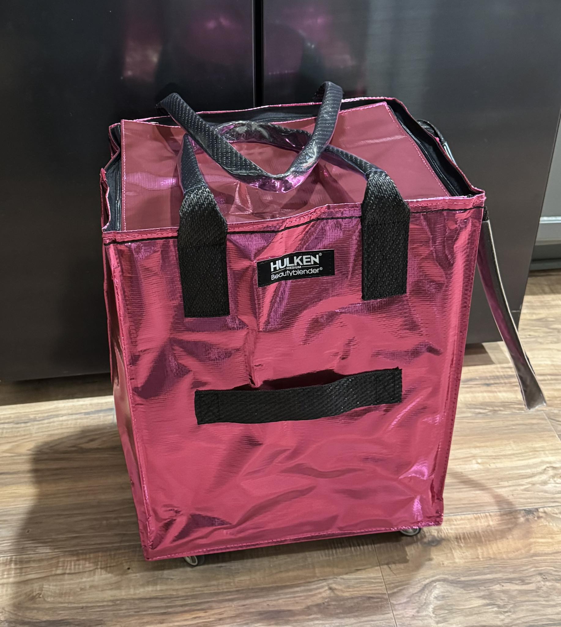 Using a hulken bag as a carry on?