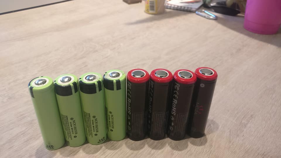 Replacing internal batteries in moza aircross 2