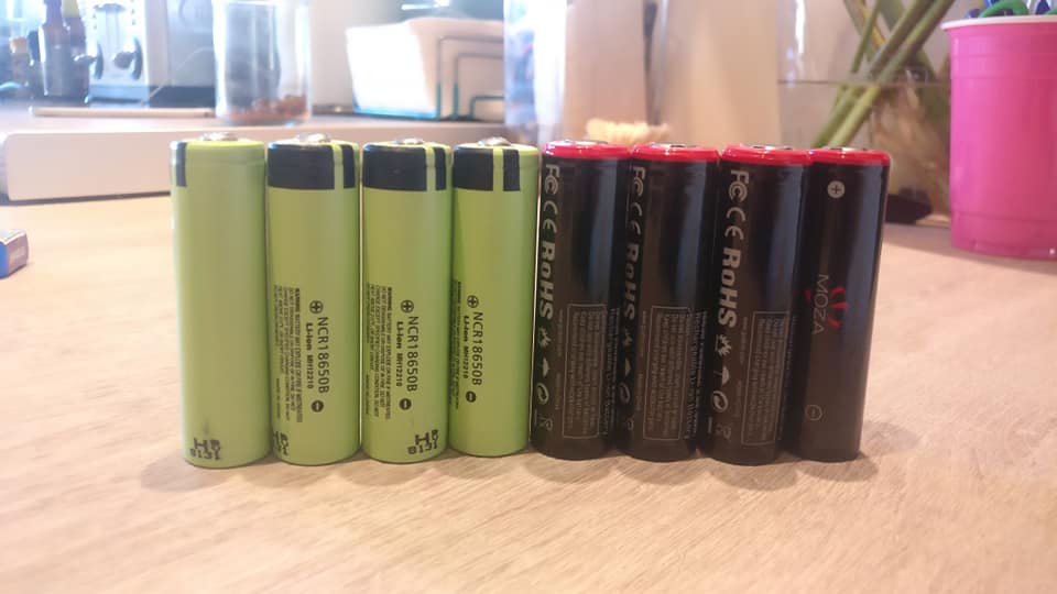 Replacing internal batteries in moza aircross 2