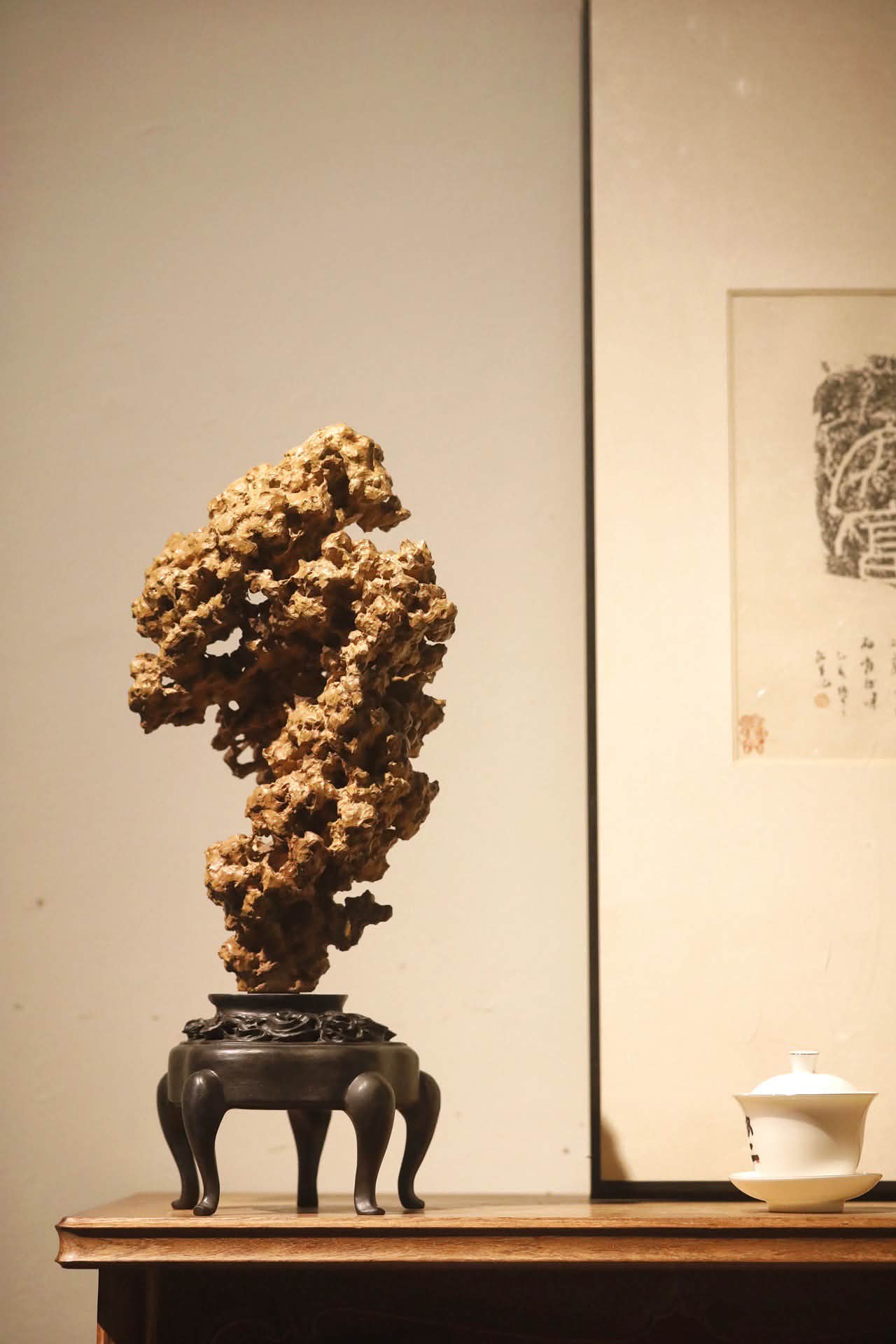 老山檀香｜仿太湖石·摆件整料手工雕琢，复刻太湖石玲珑通透的样貌