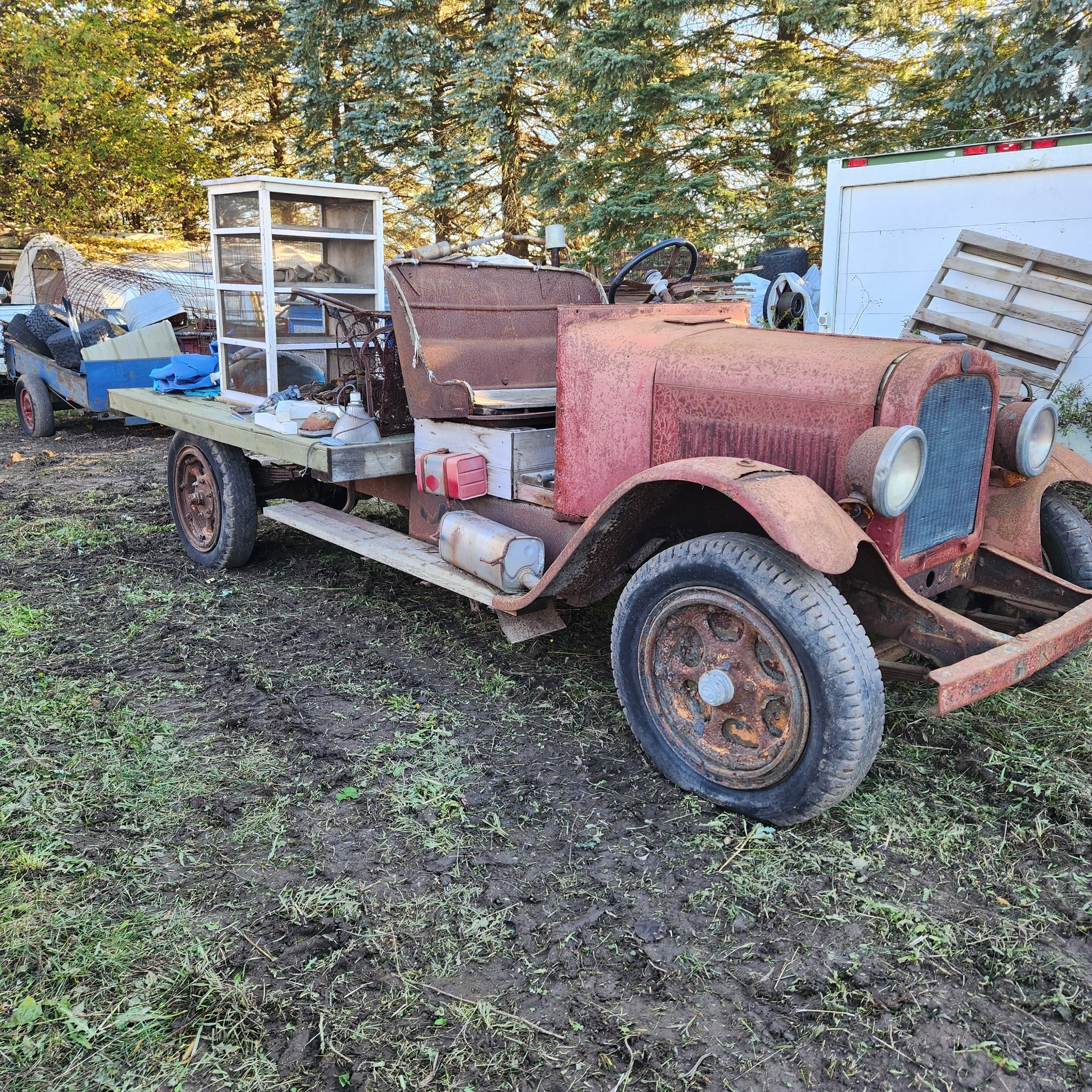 GRAHAM BROTHERS AND DODGE BROTHERS TRUCKS | I posted this '28 Graham up ...