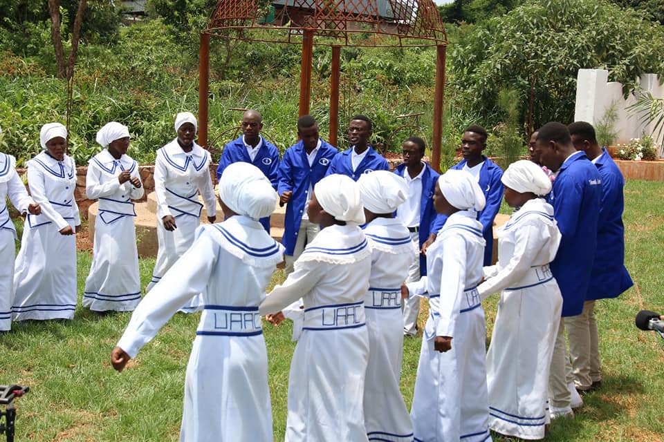 Munzhedzi Tshamutilikwa Uaac Choir Posts Facebook .tshamutilikwa songs mp3 dapat kamu nikmati dengan cara klik tombol download mp3 di bawah, dan untuk link download lagu munzhedzi and tshamutilikwa songs ada di halaman selanjutnya. munzhedzi tshamutilikwa uaac choir