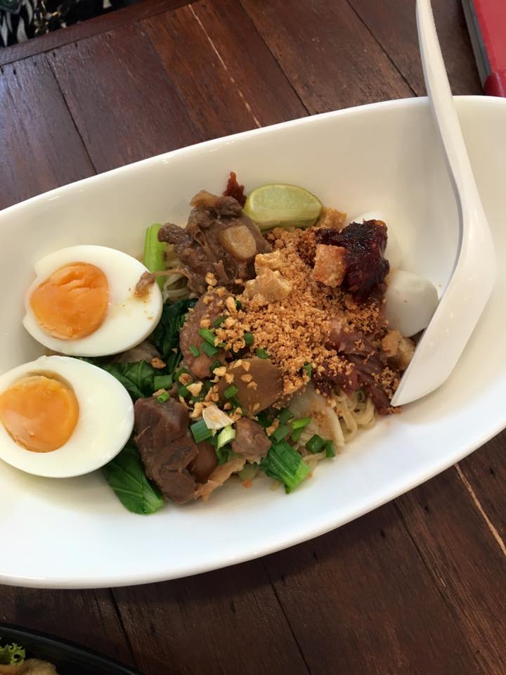 เที่ยงแล้วกินอะไรกันดี ??..... - Kin rai dee กินรัยดี | Facebook