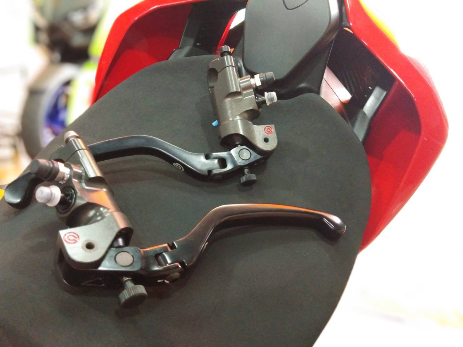 Finracingbike - เตรียมอัพเกรดชุดปั้มเบรคบนและชุดครัชน้ำมันแ...