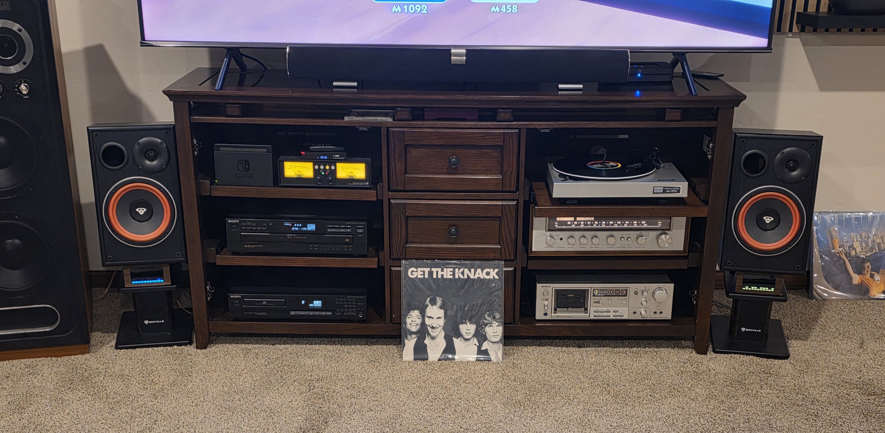 Vintage and modern home audio system setup