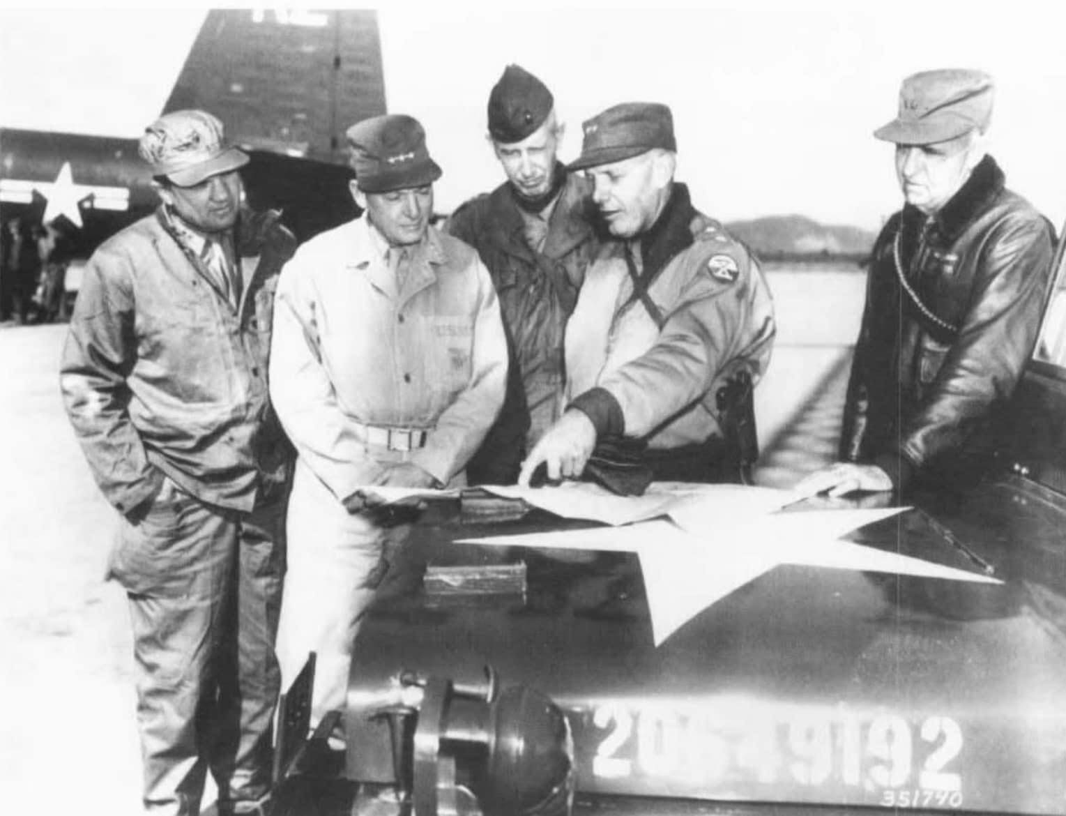 Korean War Pics and Stories | #OTD 31 OCTOBER 1950 - Using a map spread ...