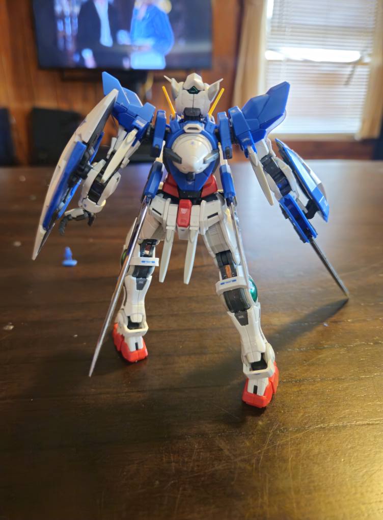 Bandai Spirits Bandai RG 1/144 Gundam Exia Model Kit - Real Grade ...