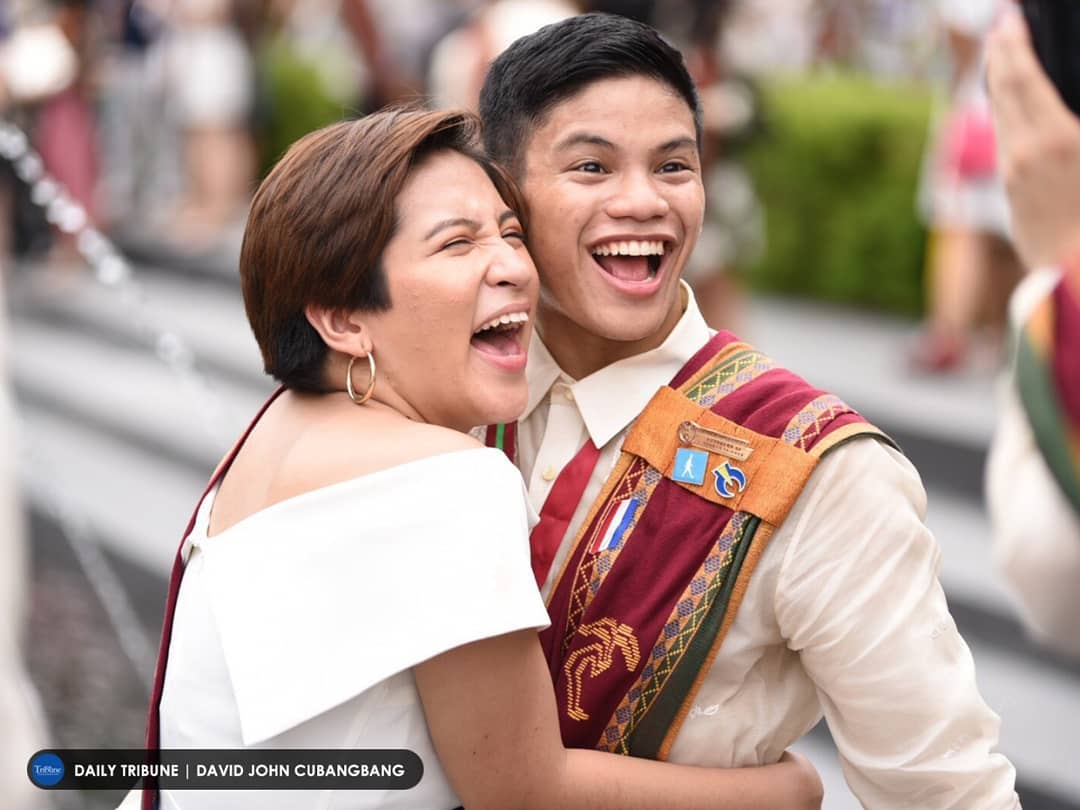 Daily Tribune - Scenes from @Official_UPD graduation day...