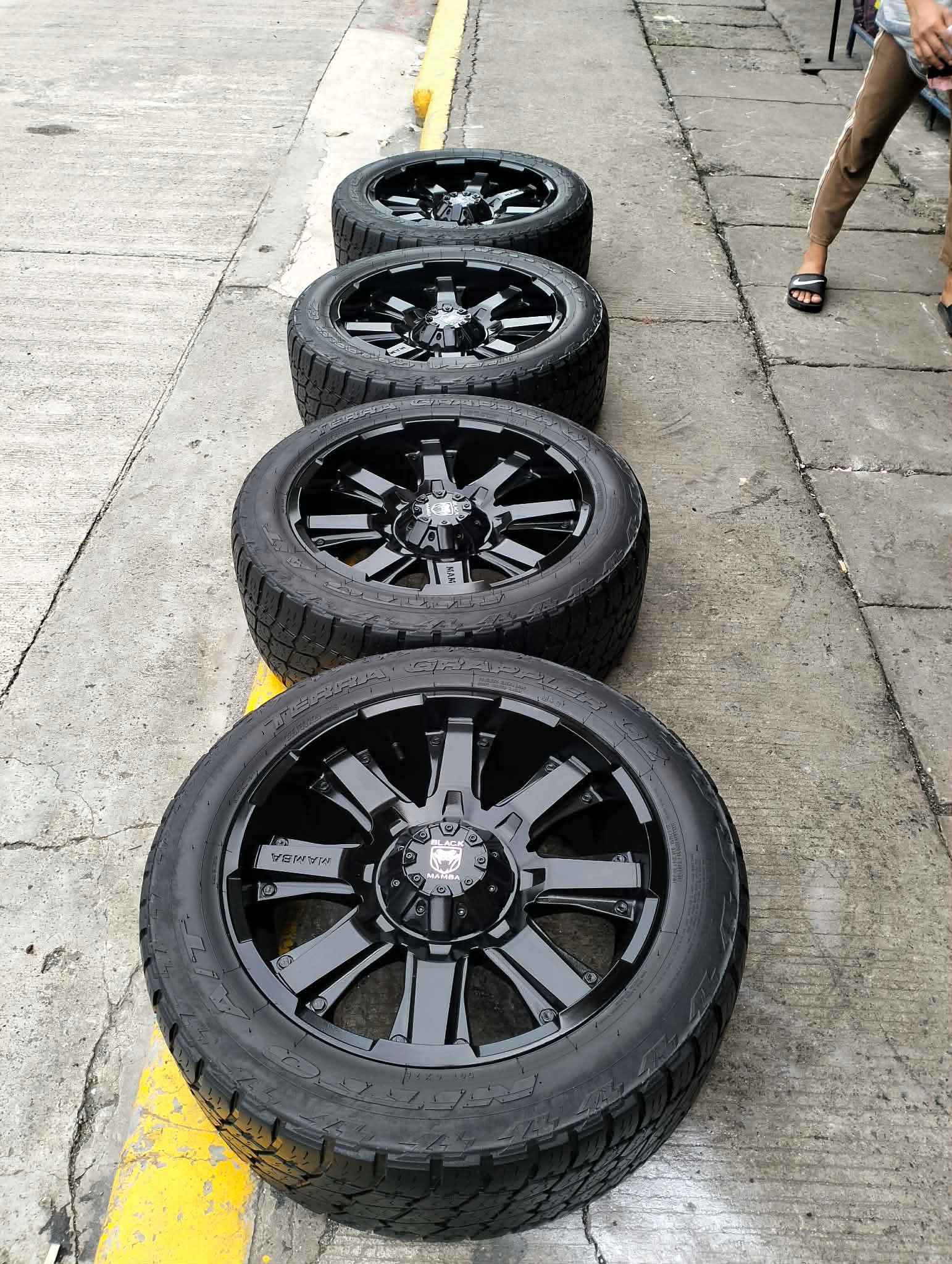 FOR SALE ‼️ ‼️ORIGINAL BLACK MAMBA DEATHS TRIKE SIZE 20X9 6HOLES