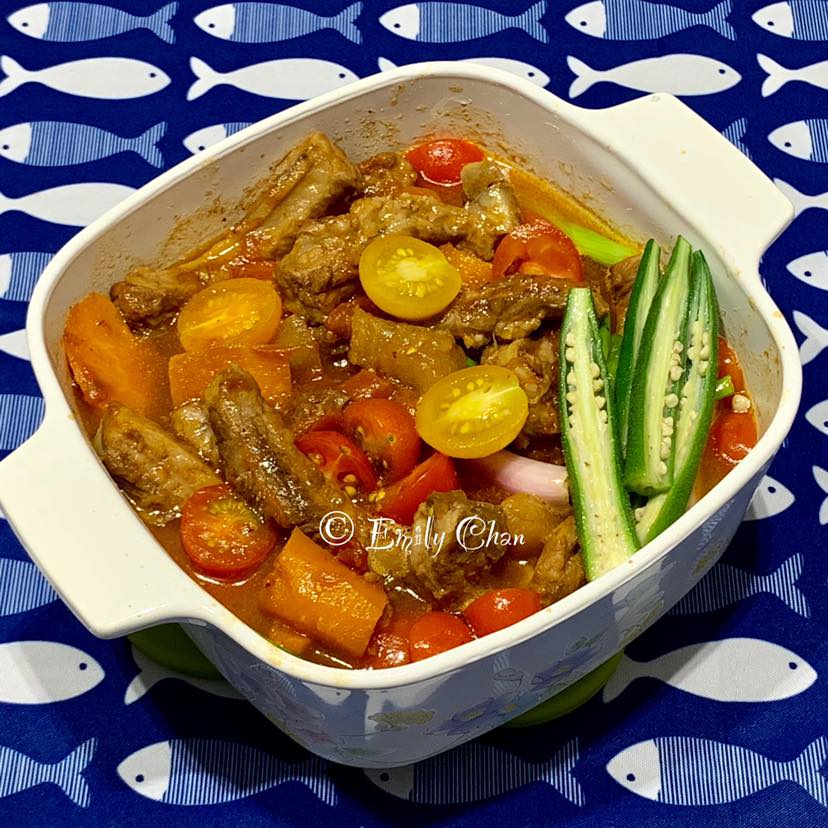 蘇太名醬 - 炆煮推介 >> 士刁醬炆西班牙Iberico橡果豬肋條 😋😋😋😋😋😋😋😋 材料： 西班牙橡果豬肋條...