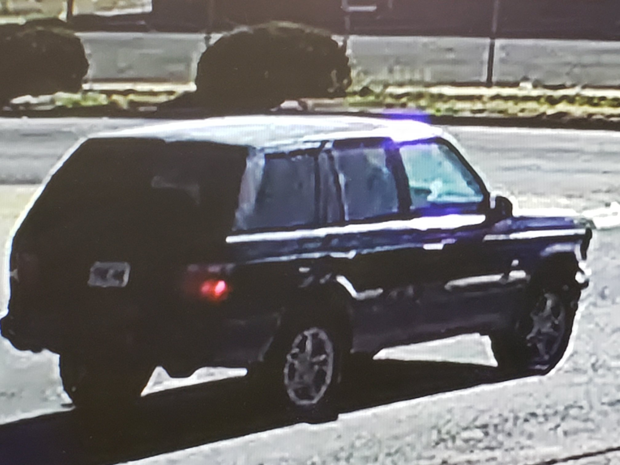 Roswell - UPDATE: The Range Rover has been located. RPD is continuing ...