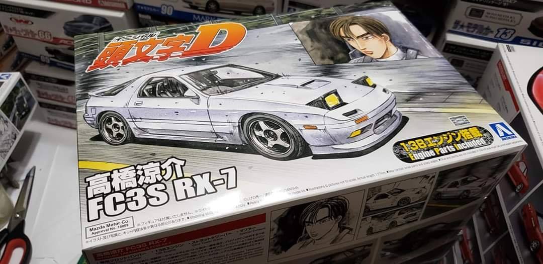 PRE-ORDER NOW!】1/18 Mazda RX7 FC3S (INITIAL D 頭文字D Ver
