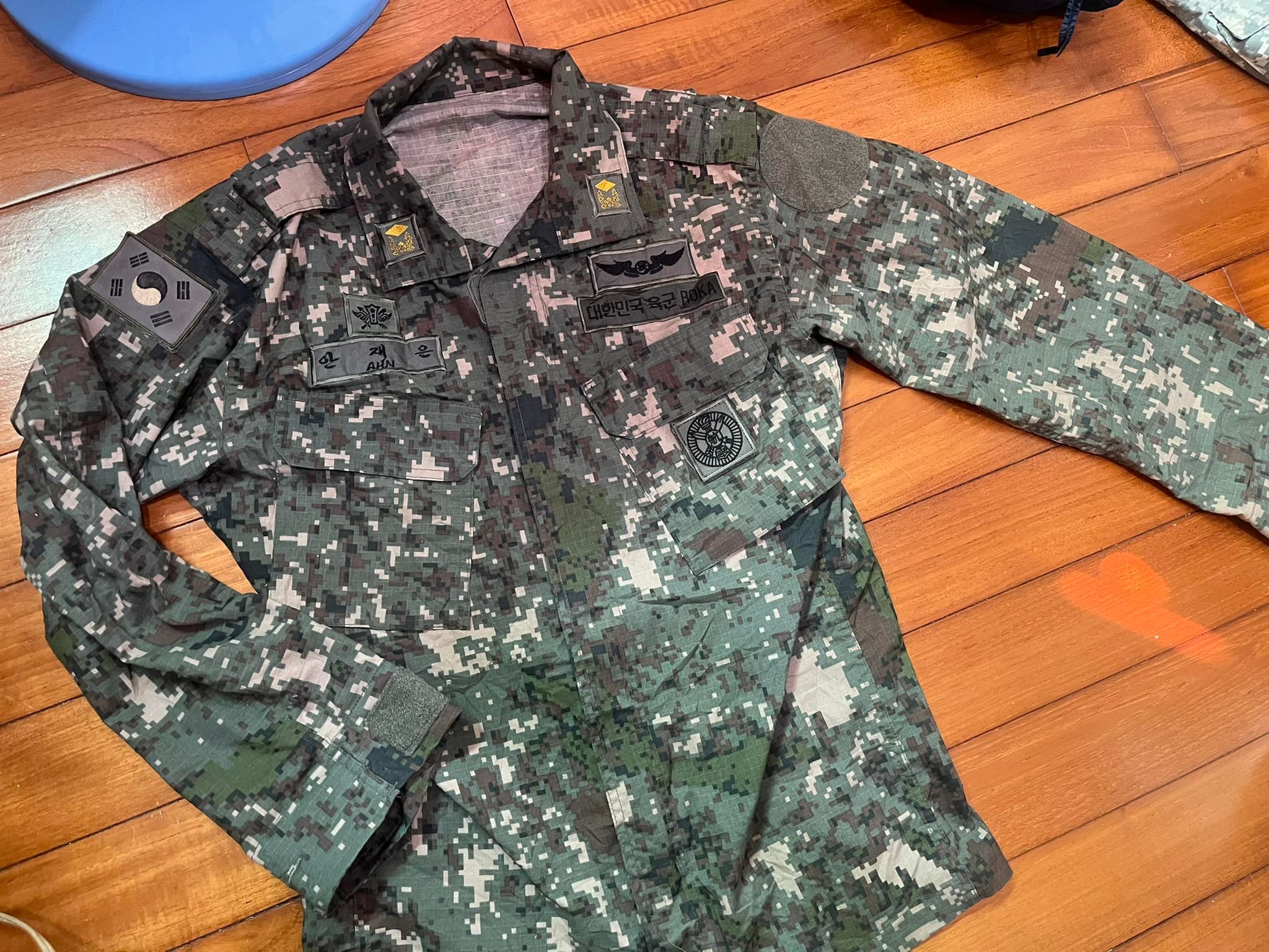 罕見韓國陸軍花崗岩迷彩陸航准尉迷彩服胸圍50 肩寬45 衣長72