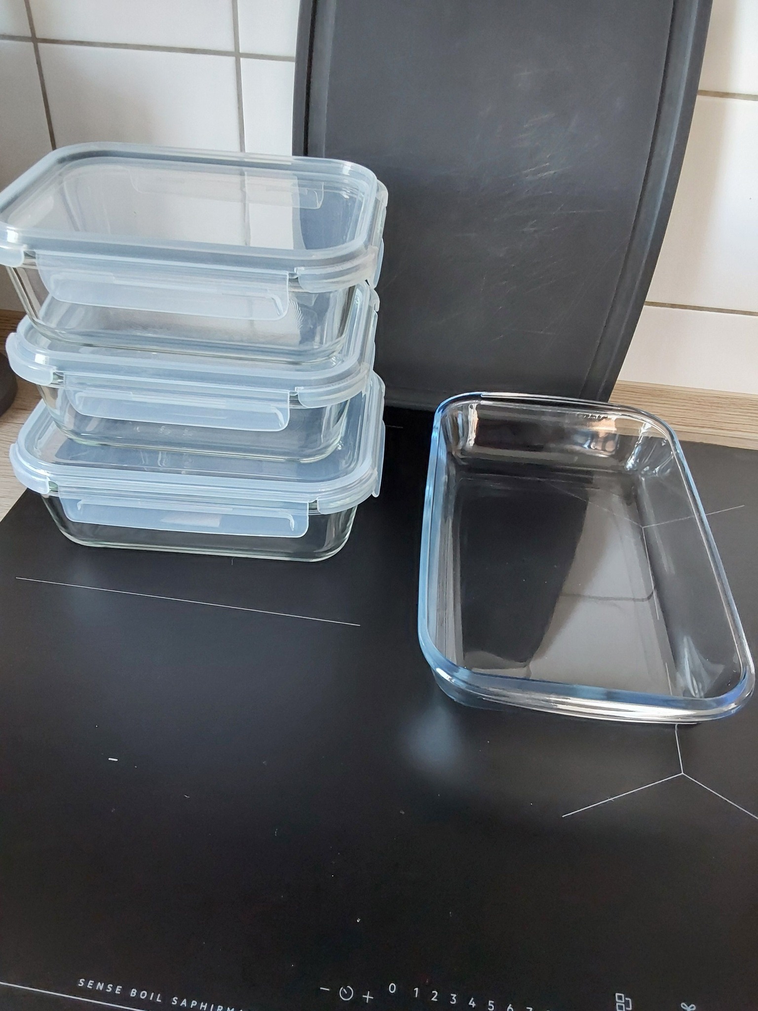 Hallo ihr lieben habe mal einen Tipp für euch ,habe mir diese Glas behälter gekauft bei Woolworth einfach das Ofen Gitter mitgenommen und geschaut was am besten passt. Habe für alle 4
