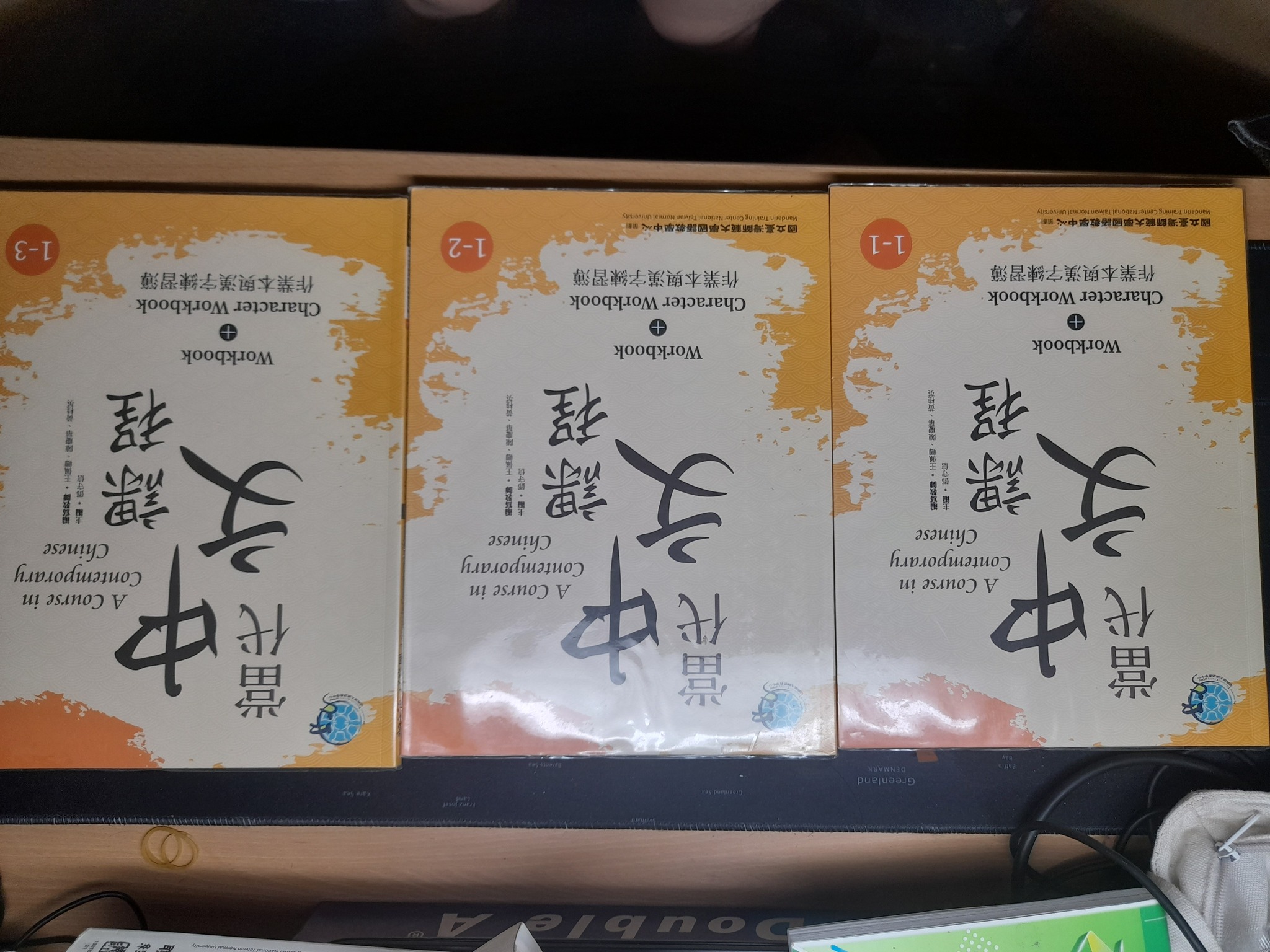 Contemporary Chinese books and Chinese-English books 300-600 for 