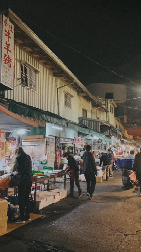倆氏炸雞翅專賣店 - 半夜凌晨三四點到市場精心挑選、購買食材 只為了提供最好的品質給你們... | Facebook