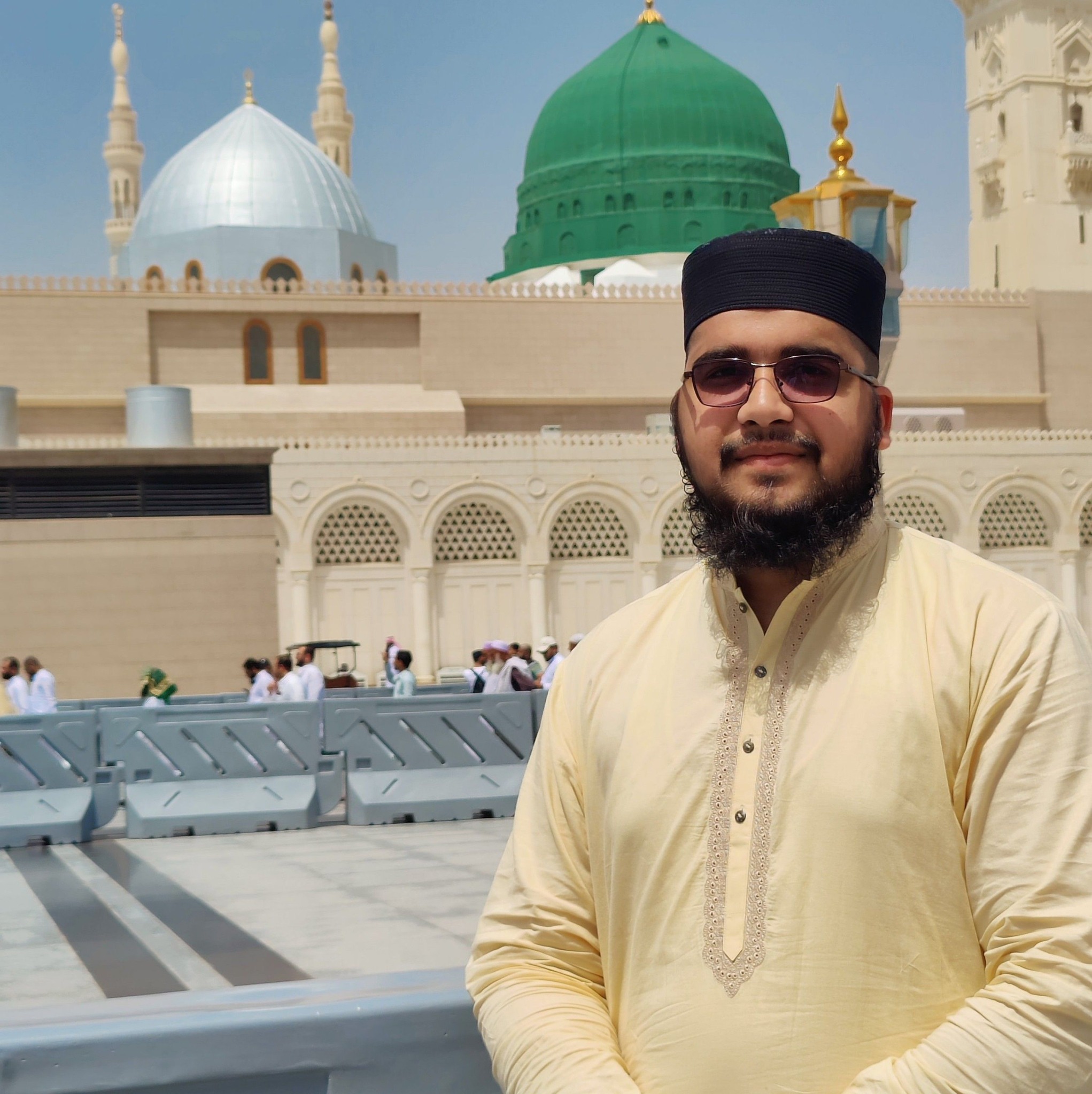 پھر کرم ہو گیا میں مدینہ چلا 💝 - Hafiz Masood Noori | Facebook