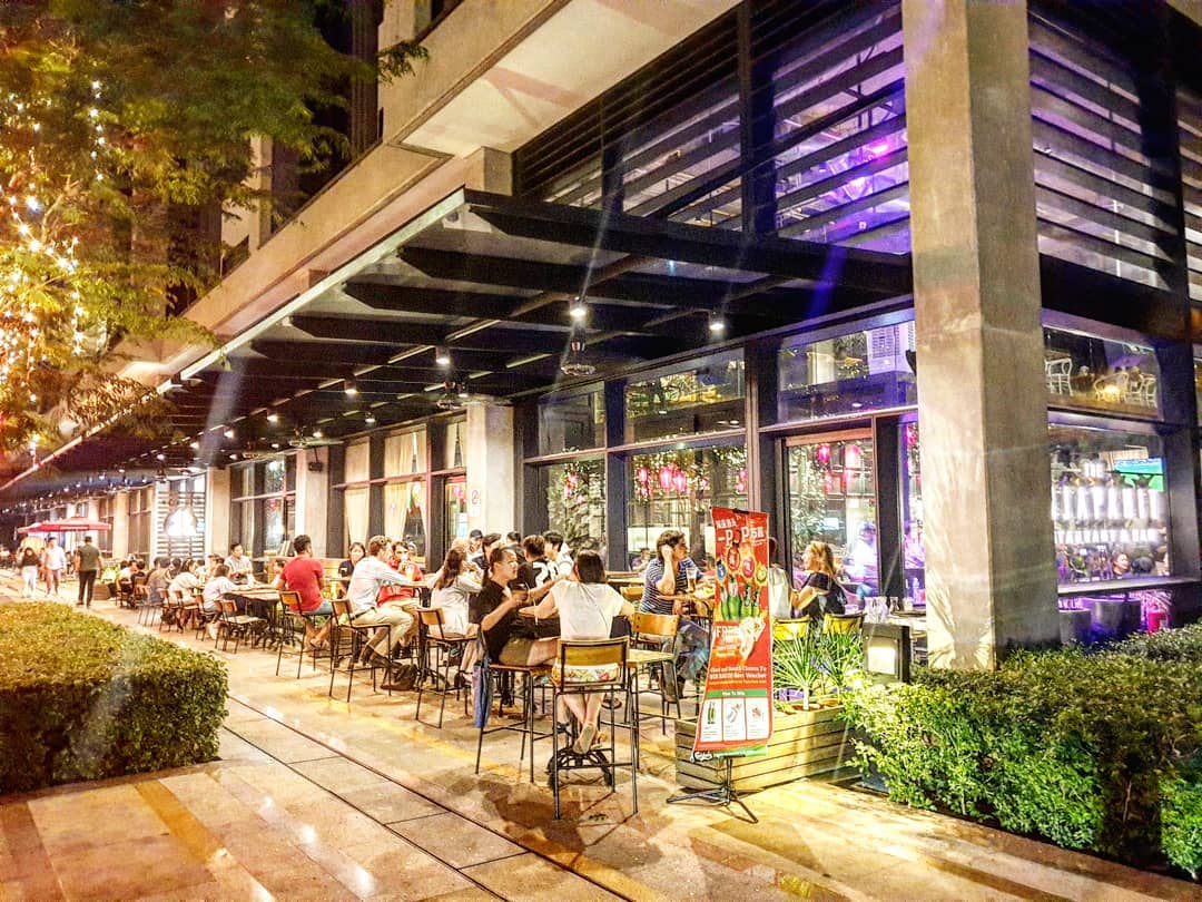 The Majapahit With An Awesome Big Al Fresco Space Outside The Majapahit Arcoris Mont Kiara Is A Hugely Popular Spot For Diners And Drinkers Alike Enjoy Happy Hour Prices