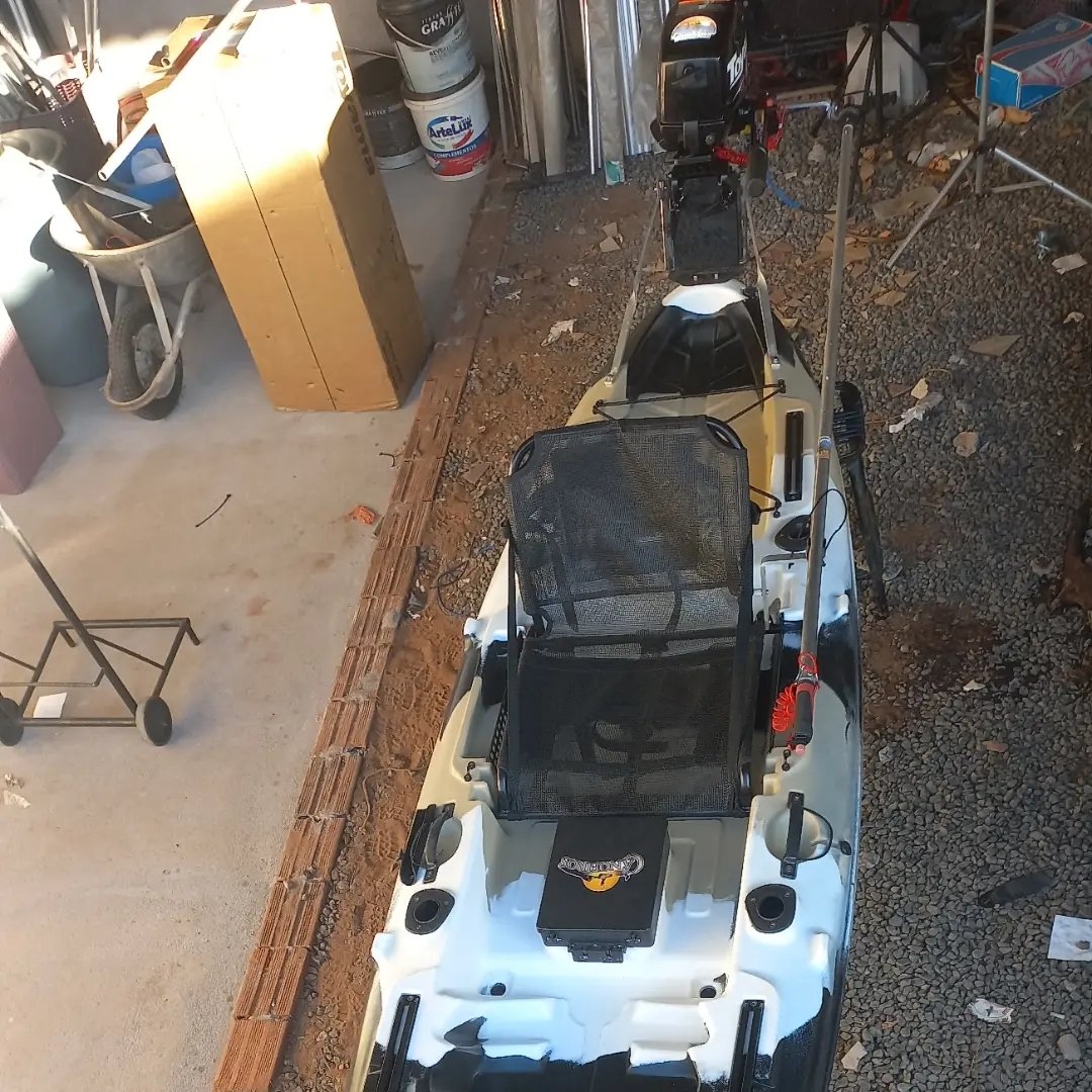 Preparar esse caiaque pra um motor 3.5 anmax.. | Leo Sousa