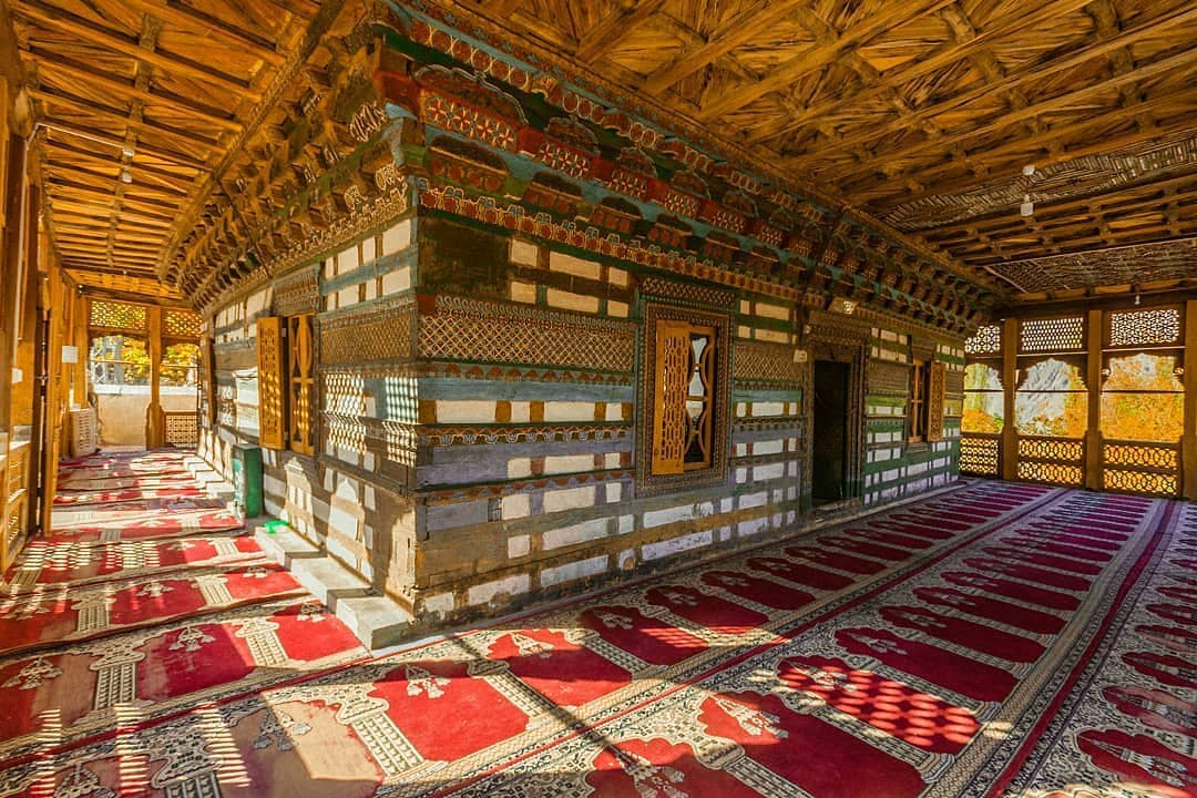 Pakistan - Around 700 years old Chaqchan Mosque, Khaplu, Gilgit ...