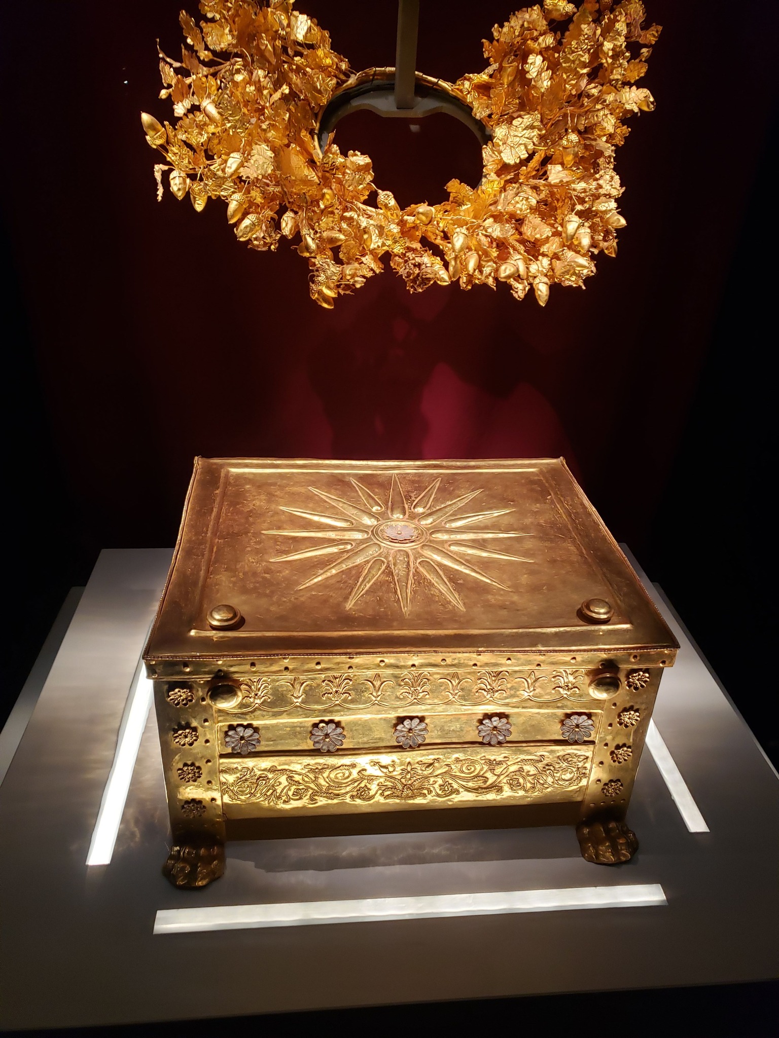Golden Larnax, Philip ll Royal tomb Vergina Macedonia