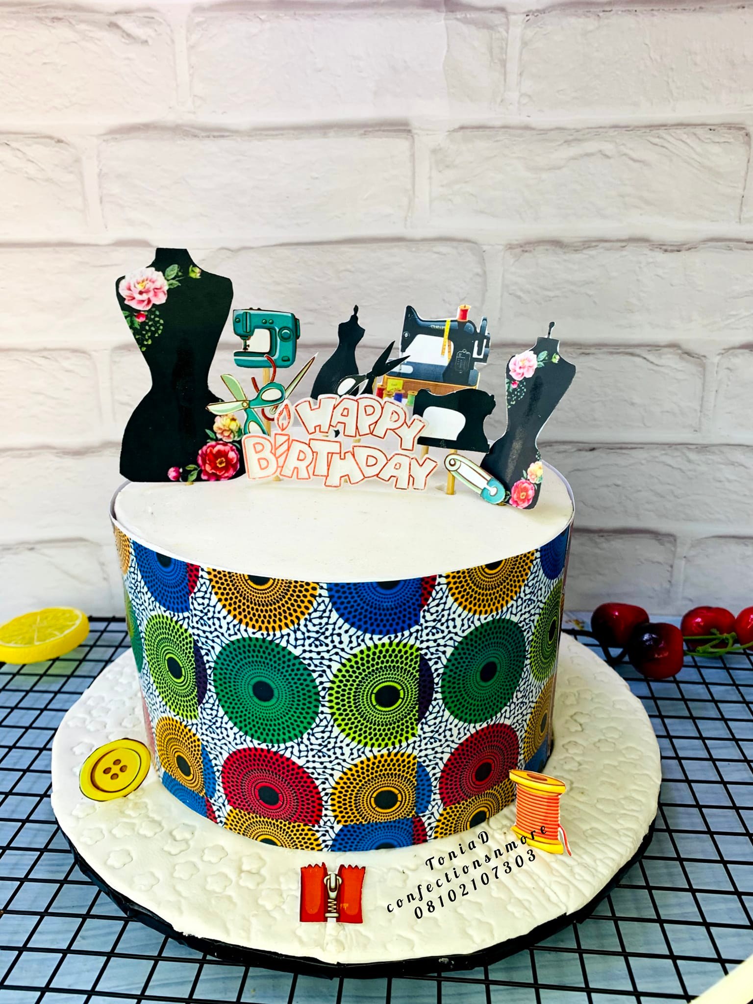 birthday cake dress design This fashion designer-themed is stitched to perfection, tailored with style, and designed to wow! 🎂💃 #cake #smallbusinessbigdreams #9jabakers #edobaker #ekitibaker Edikted Sequin Lace Backless