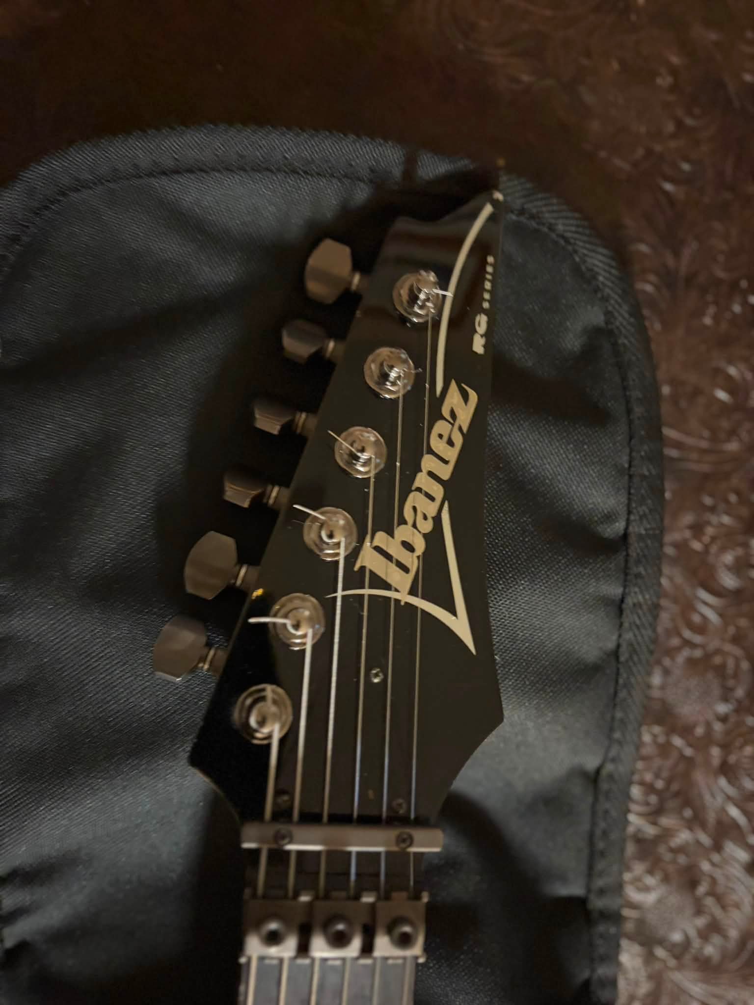 Identifying a late 90s/early 2000s Japanese Ibanez guitar model