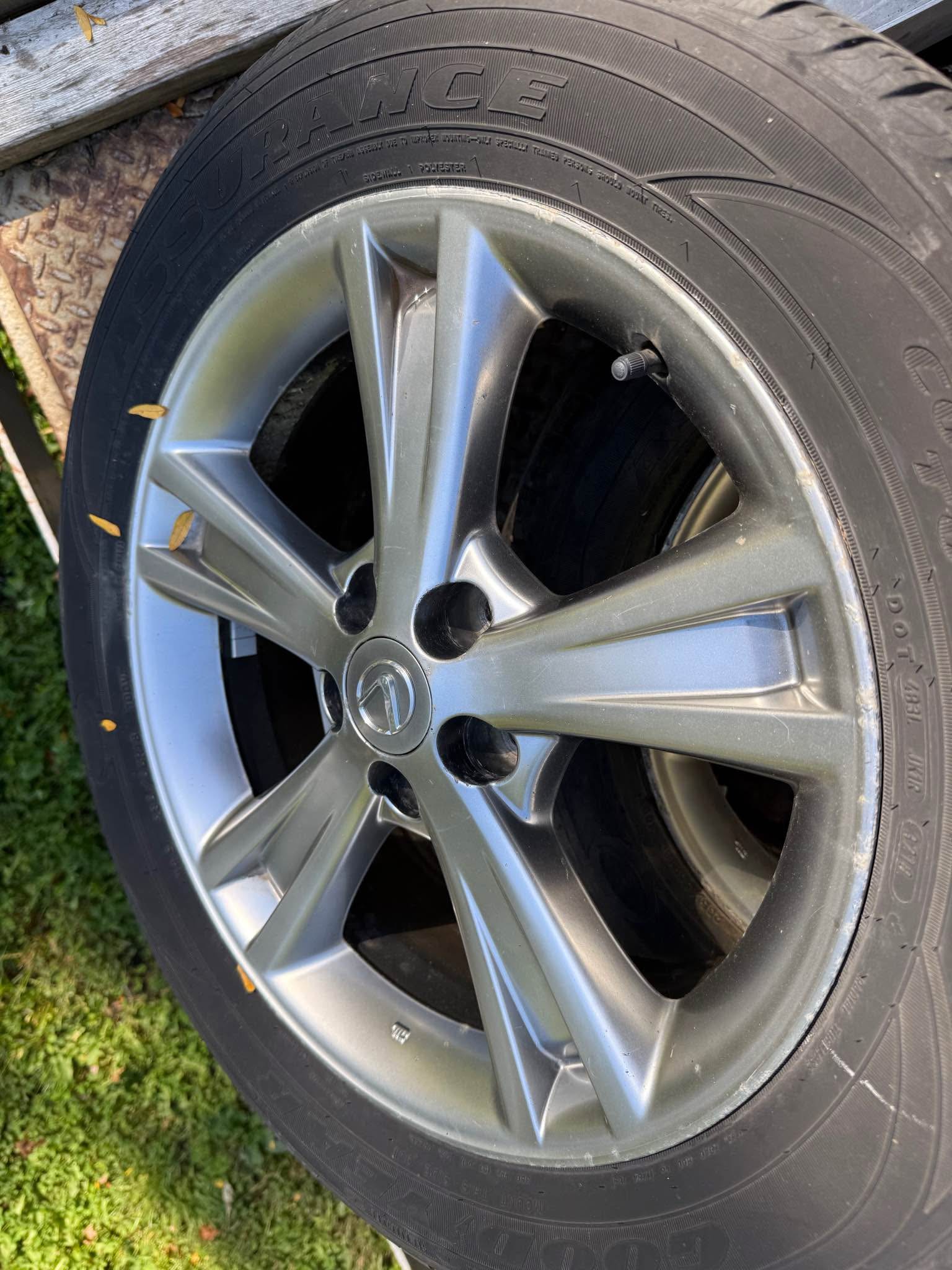 2007 Lexus RX400h rims and old tires - Car Wheels, Tires & Parts ...