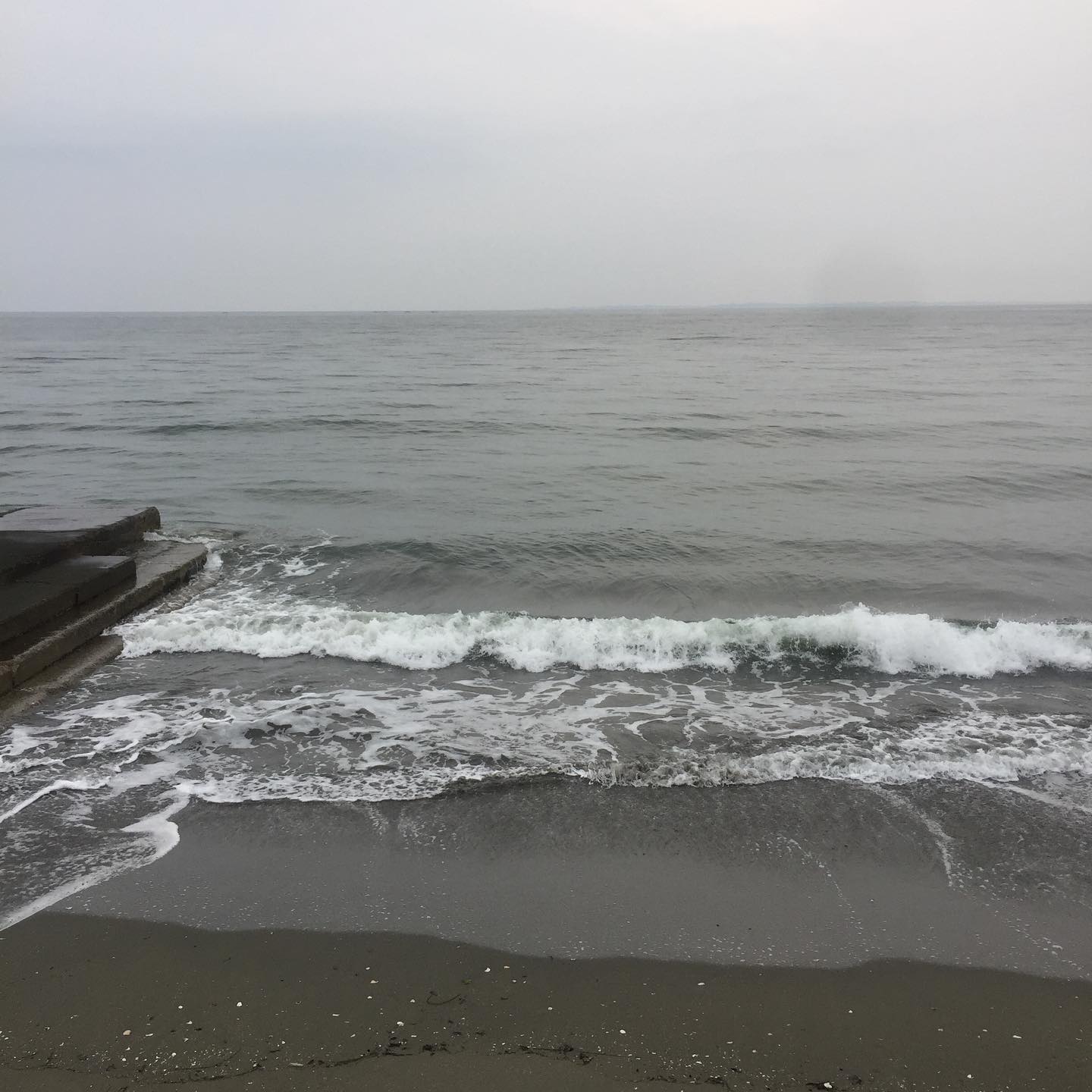 鈴木正和 三重県二見の海 朝から どんより曇ってる Facebook