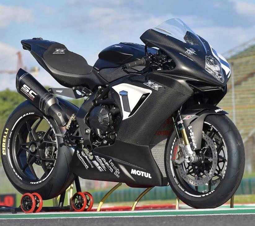 MV Agusta F3 with SC-Project 3-1 SC1-R full exhaust Bikedevil