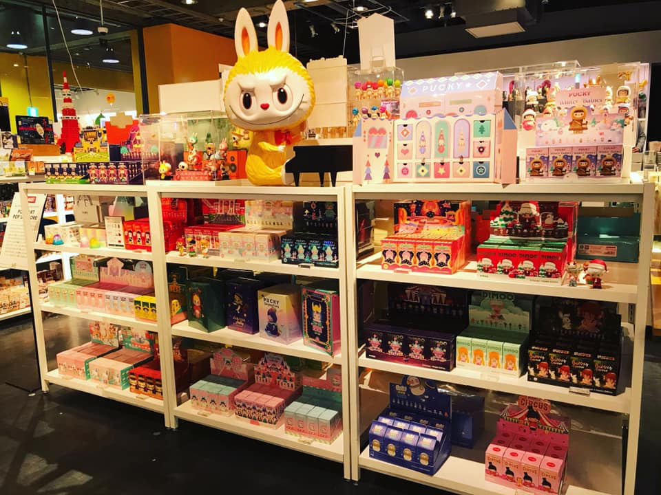 Pop Mart Japan 本日12 7より渋谷ロフト様6階アート カルチャーフロアにて催事スタートです Facebook