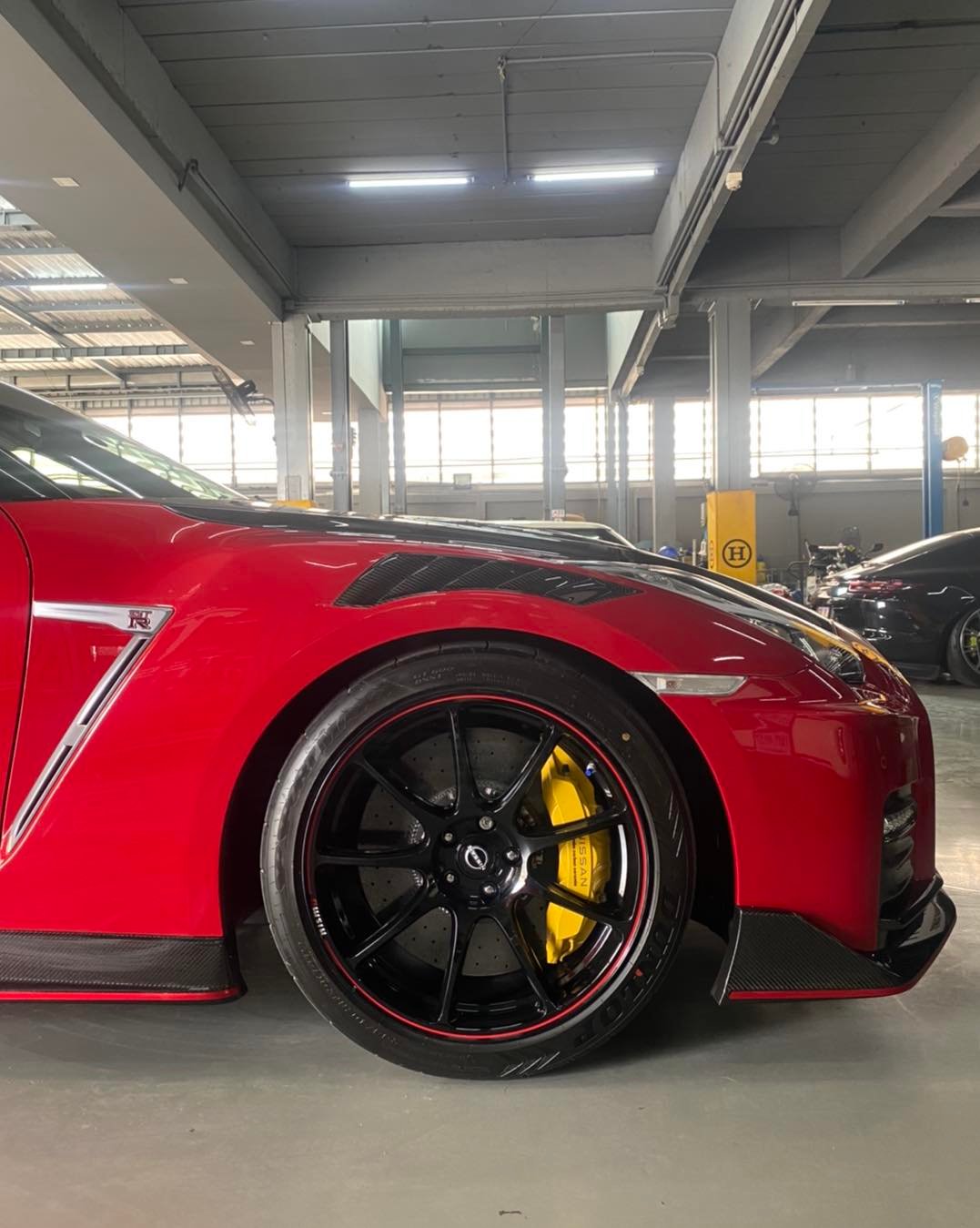 SkyGallery - R35 NISMO SPECIAL EDITION 2022 Solid Red...