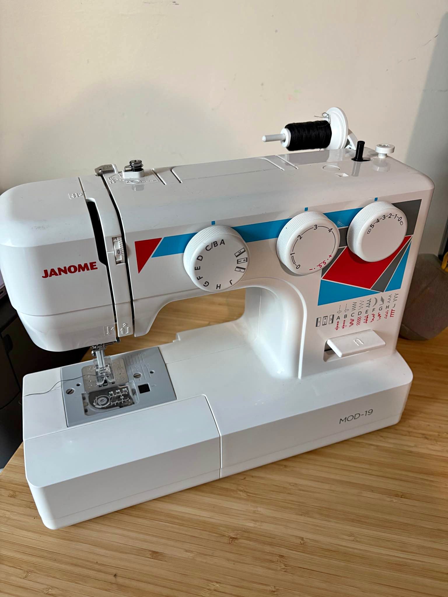 Sewing machine - Sewing Machines & Sergers - West Carson, California