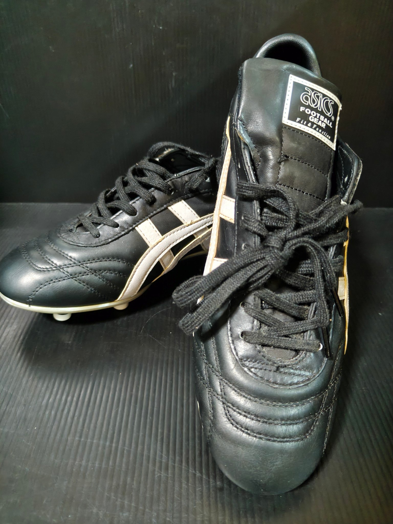 Asics chape pro football boots