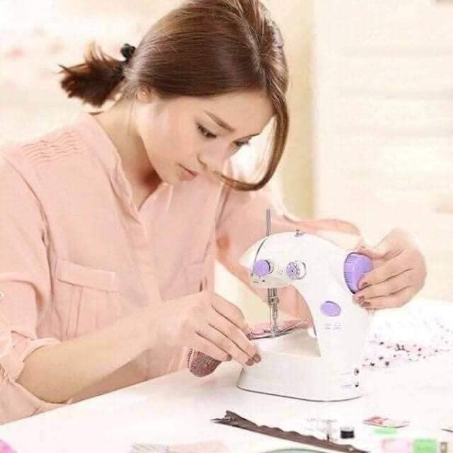 Riz Za Online - ‼️SEWING MACHINE‼️ With Two Speed Control...