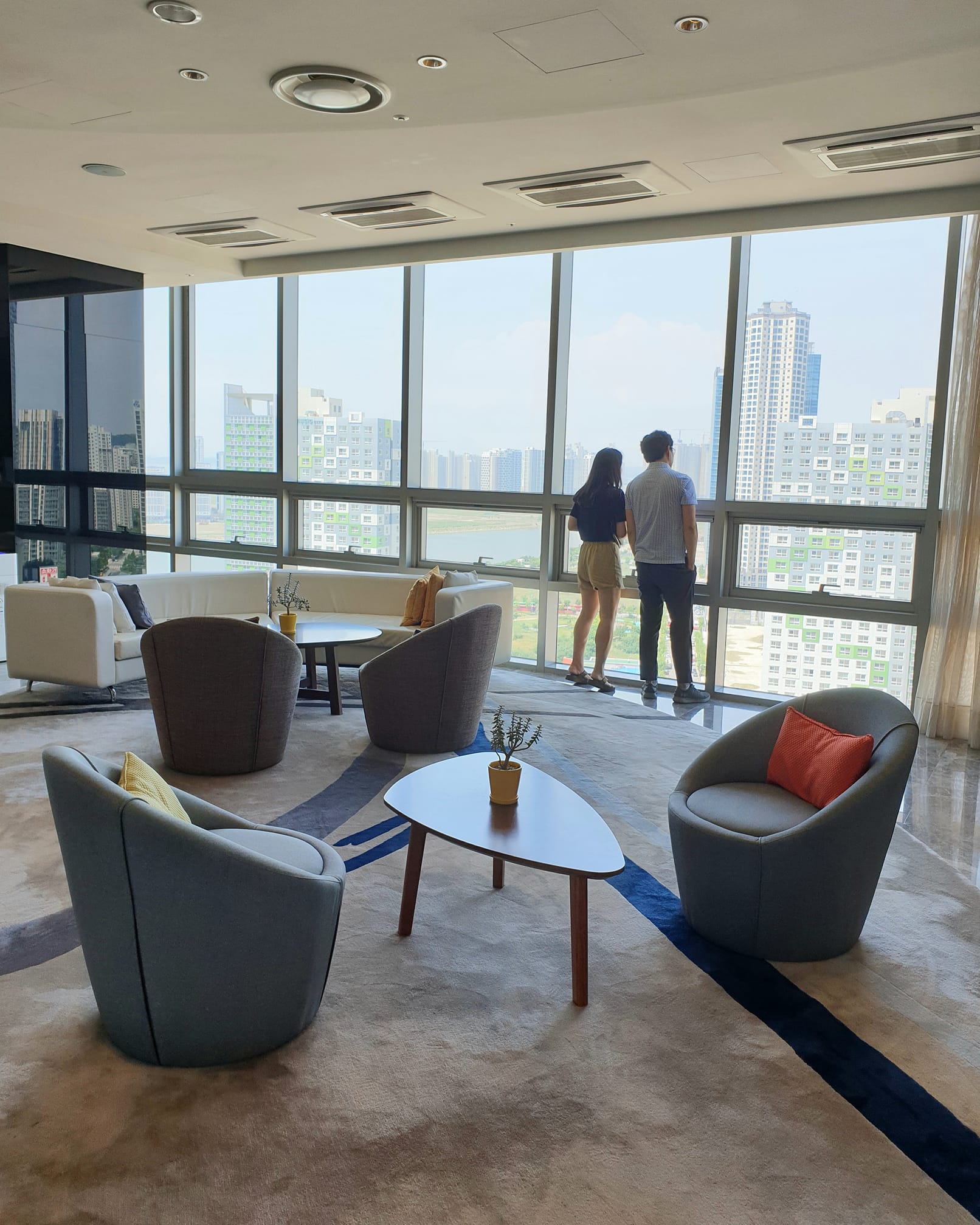 하이송도의 아름다운 뷰와 안락함을 만끽하며 사랑하는... - Holiday Inn Incheon Songdo | Facebook