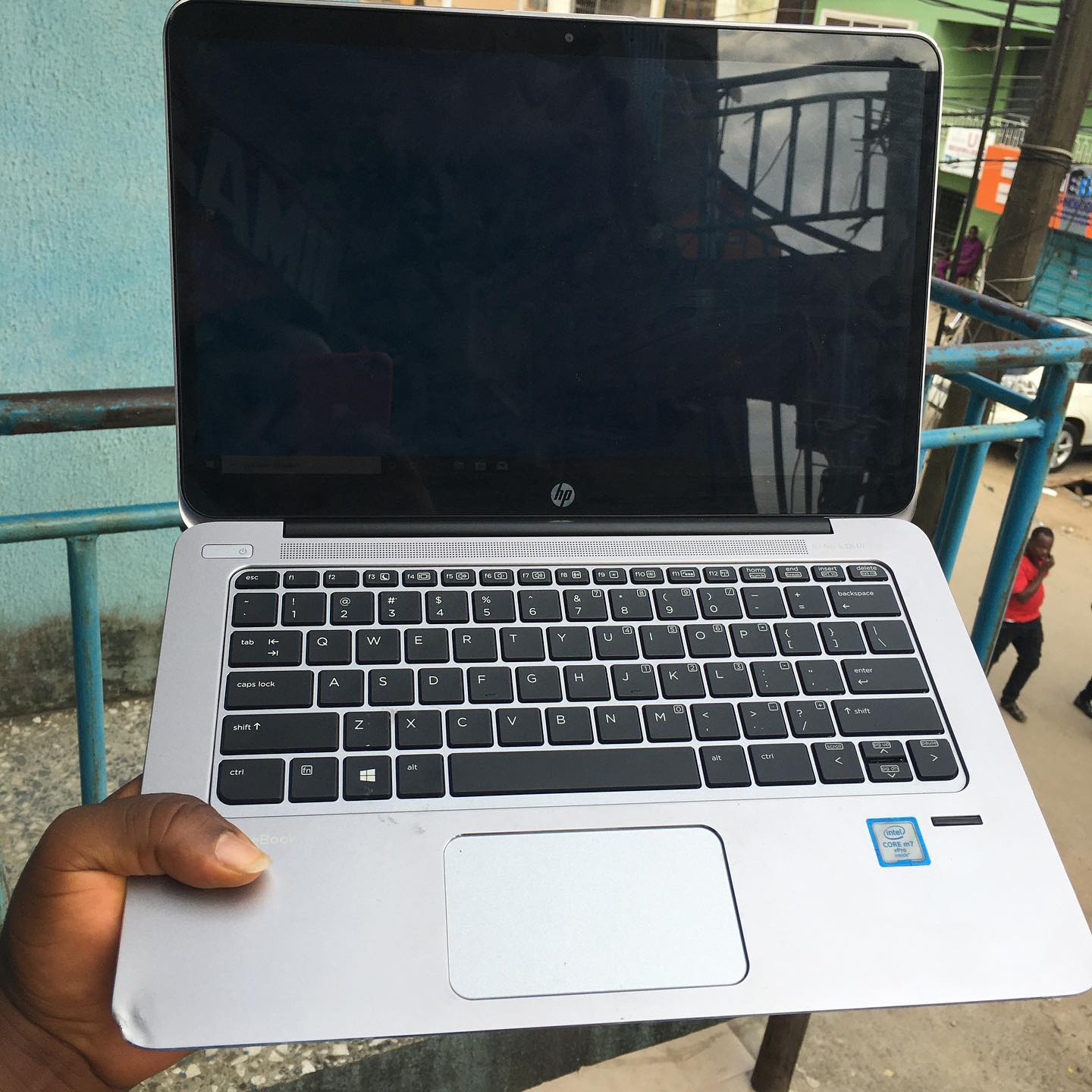 HP Elitebook 1030 G1 6th Gen Processor Intel core m7 265gb SSD 