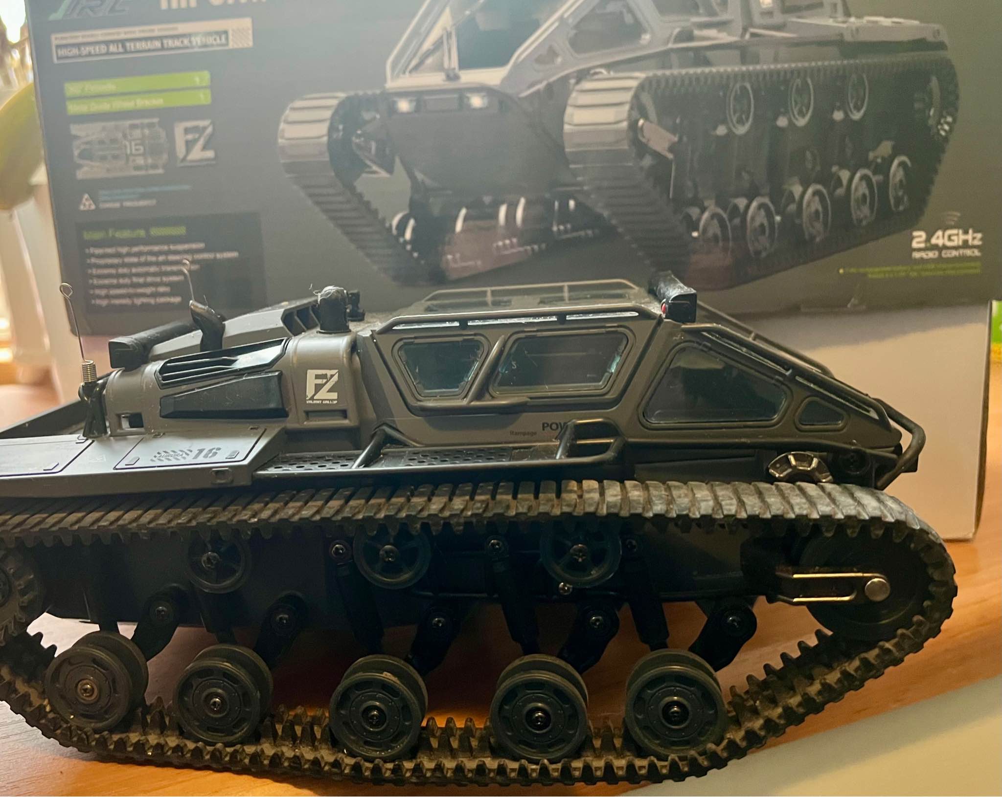 Ripsaw EV3-F4 rc tank - Remote Control Toys - Österskär, Stockholms Län ...