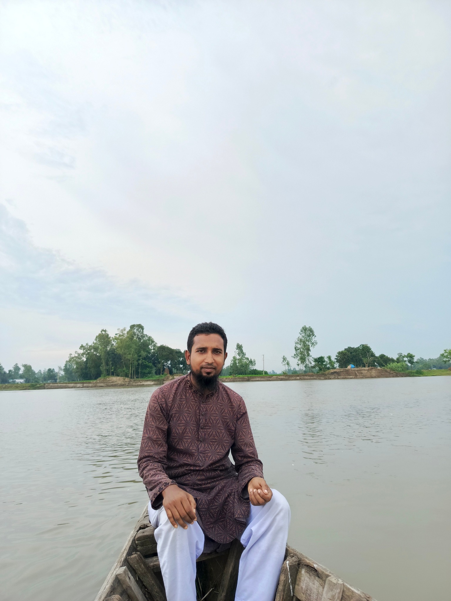 M R Sujon