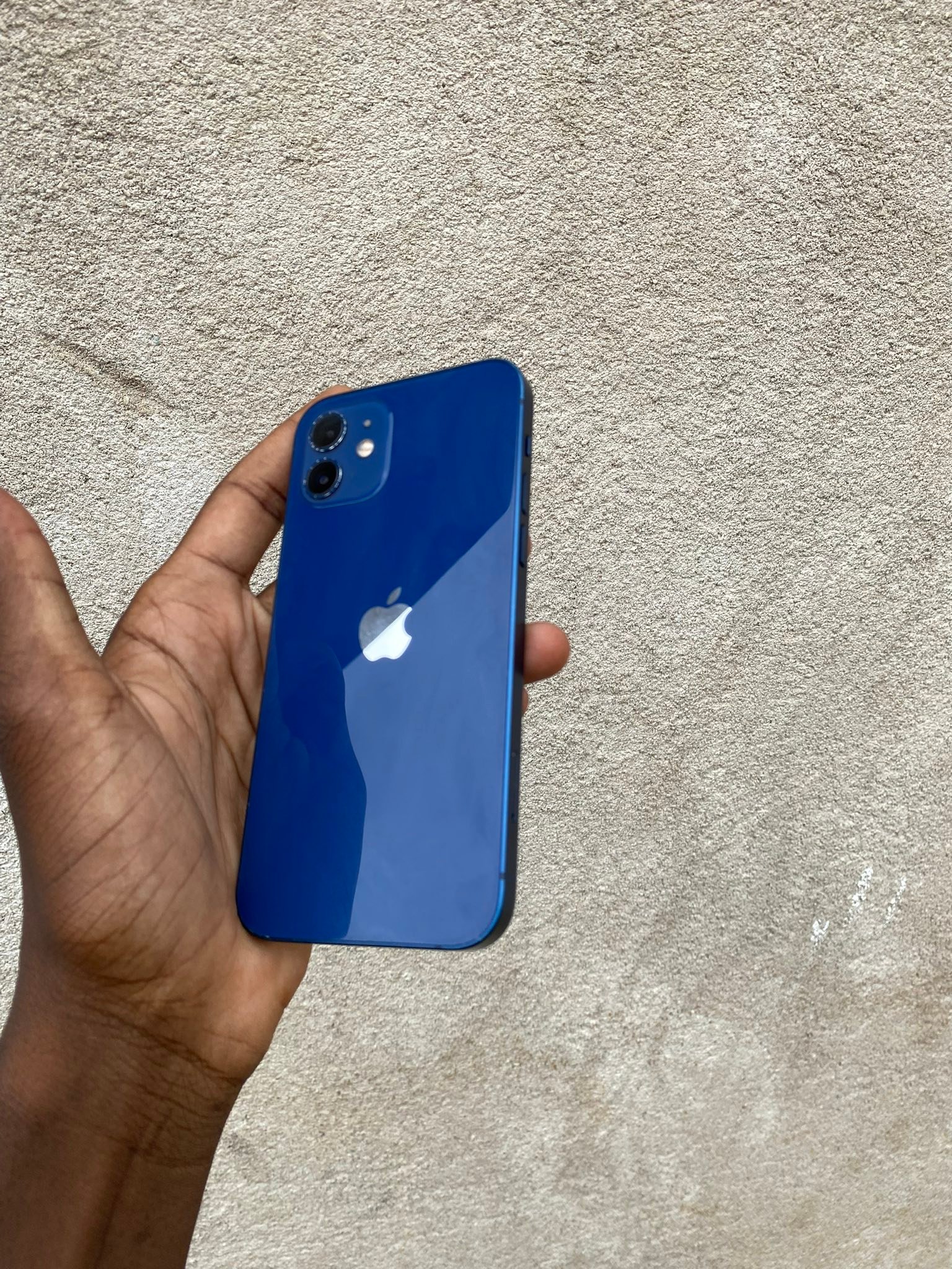 iPhone 12 Normal | Facebook