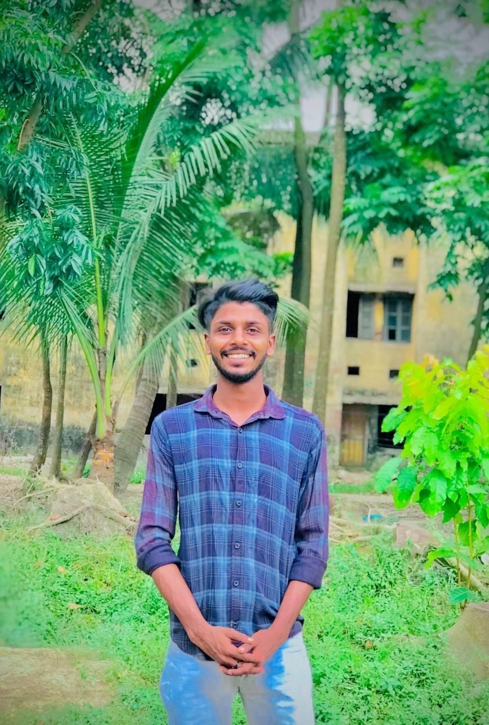 Humayun Kabir Bangladeshi Driver on Reels | Facebook